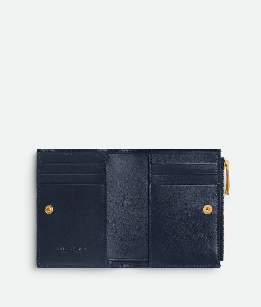 Display a large version of the product image 2 - Intrecciato Small Bi-Fold Wallet