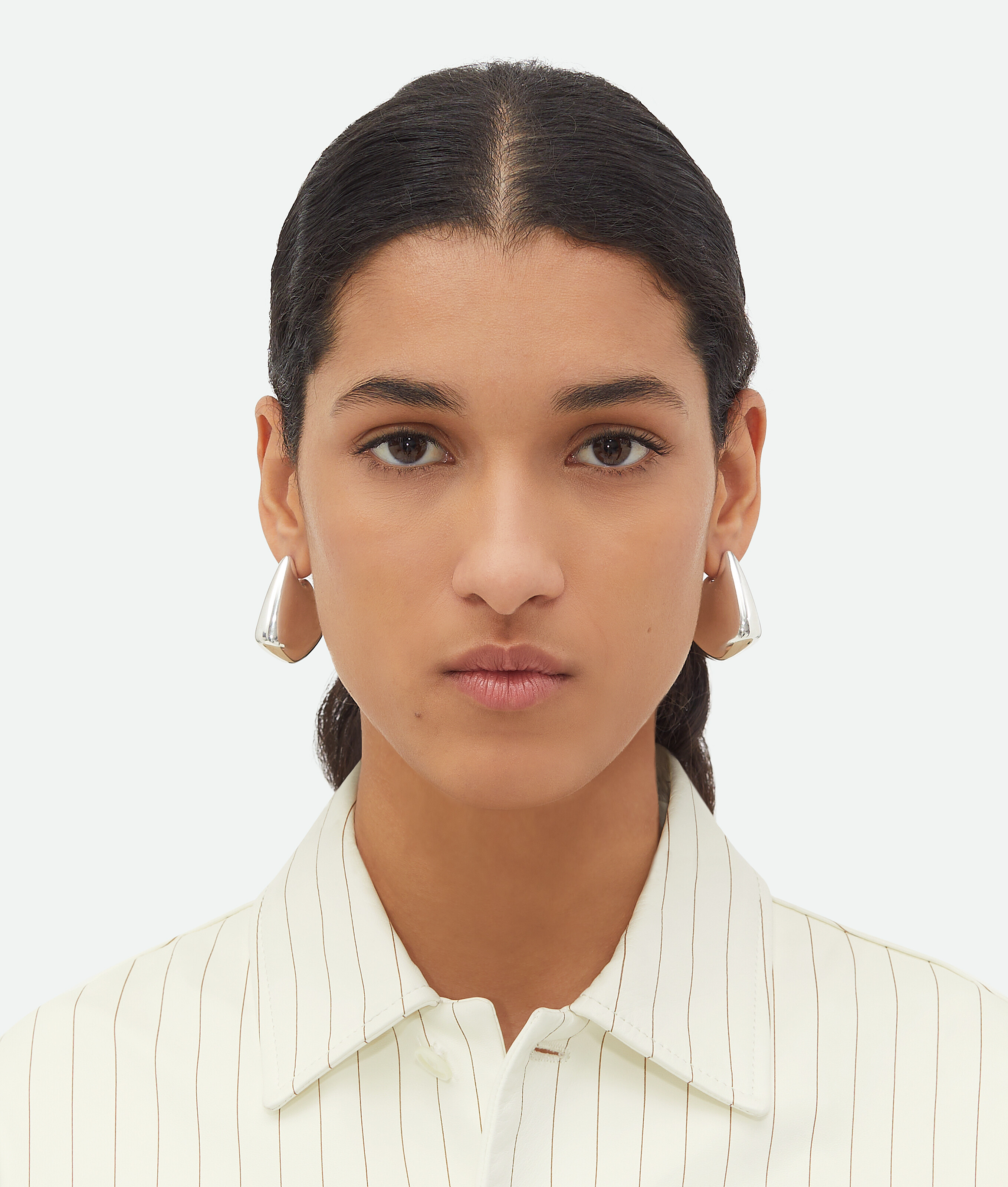 Bottega Veneta Small Vahuo Fin Earrings In Silver