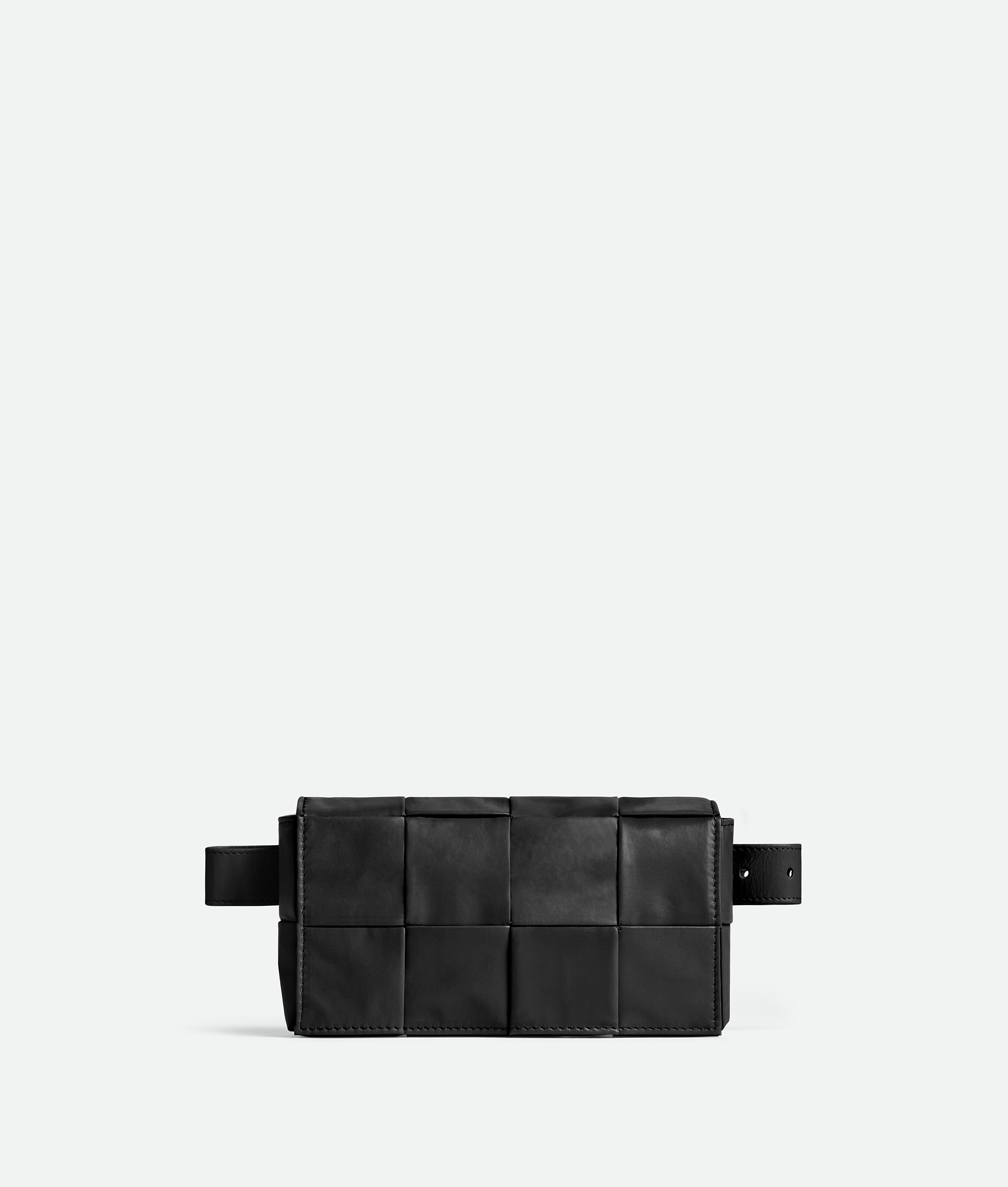 BOTTEGAVENETA ボッテガヴェネタ  BELT BAG IN MICRO INTRECCIATO EMBOSSED マイクロ イントレッチオ エンボスド ベルトバッグ ウエストバッグ 547889   カーフレザー ブラック マルチカラー  ボディバッグ マイクロイントレチャート 【本物保証】