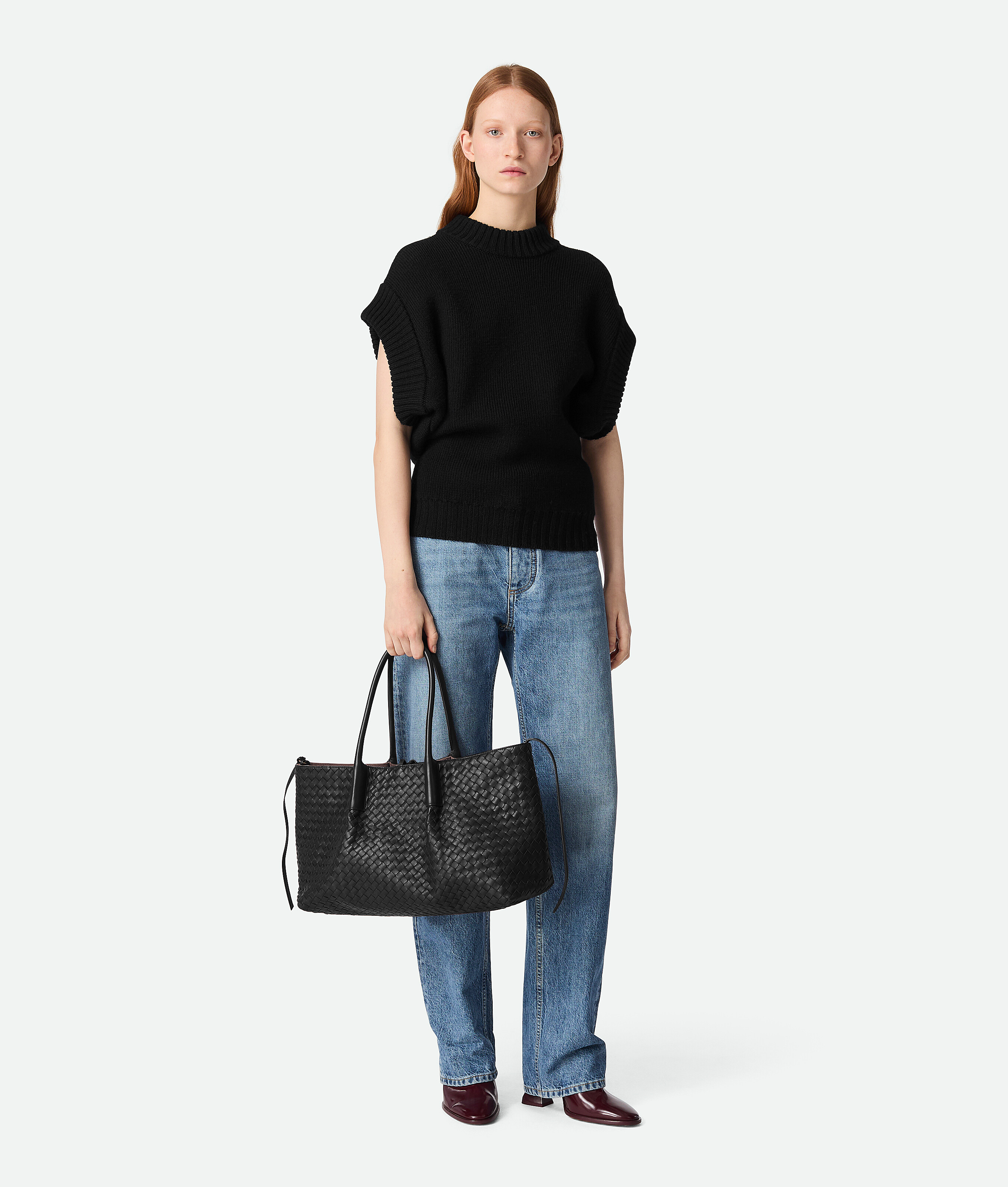 Bottega Veneta Pinacoteca Reversible Intrecciato Leather Tote In Black
