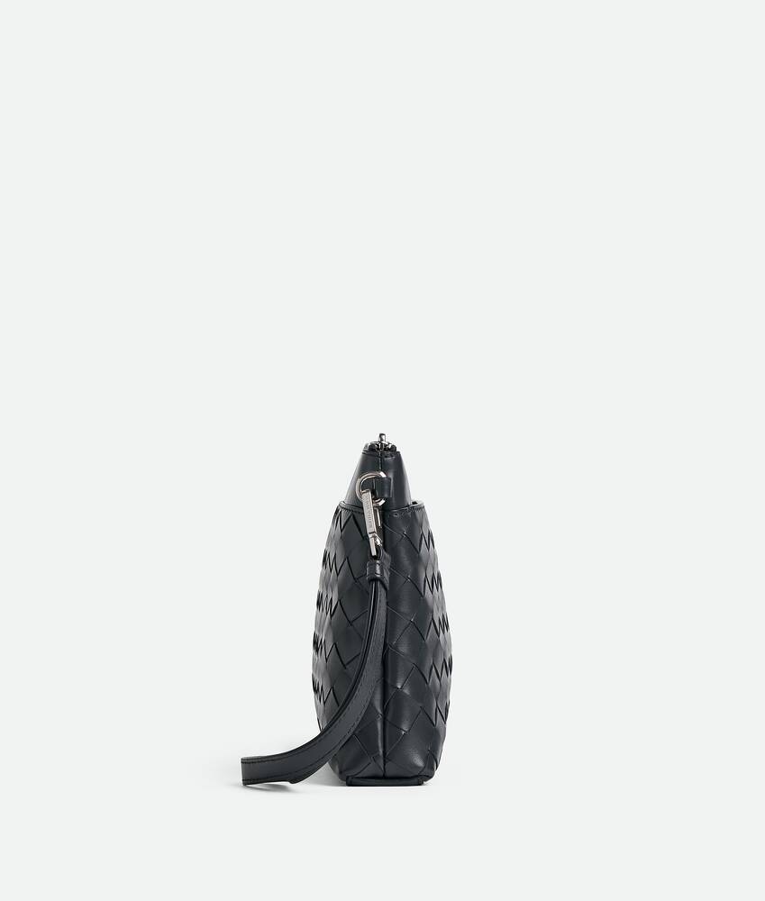 Display a large version of the product image 3 - Intrecciato Prism Pouch