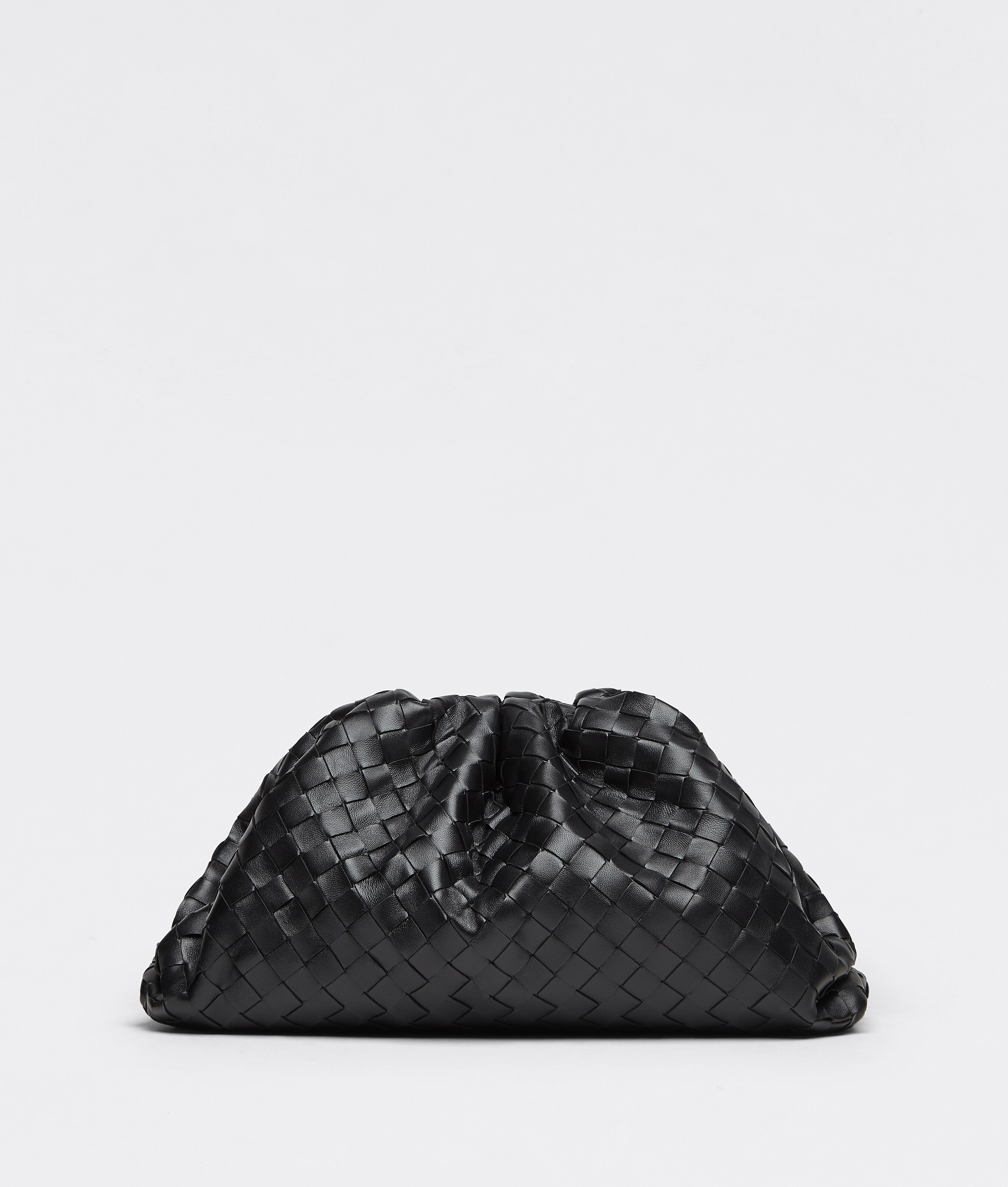 Bottega Veneta® Pouch in Nero. Shop online now.