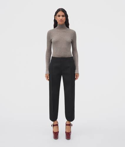 pullover aus leichtem kaschmir und gerippter seide