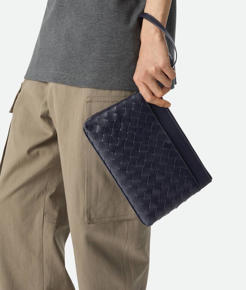 Display a large version of the product image 2 - Intrecciato Prism Pouch