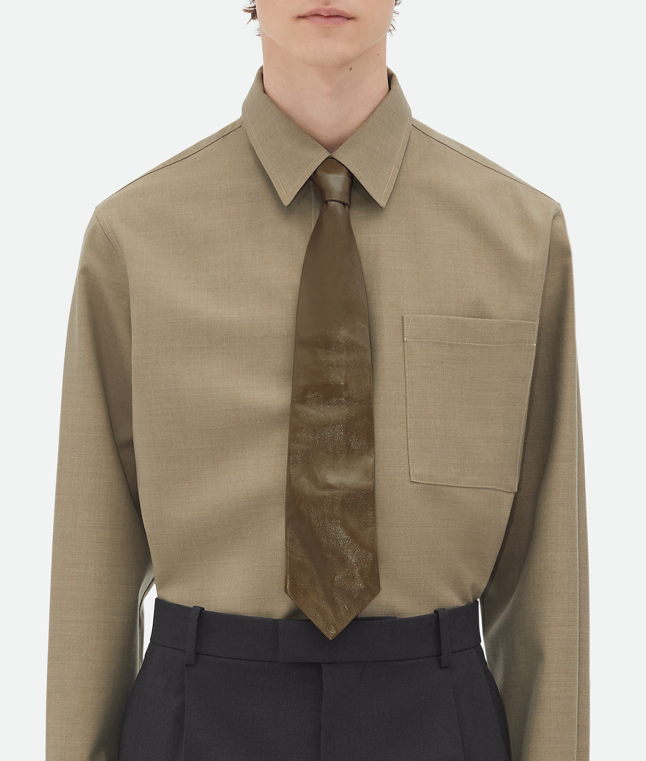 Men's Shiny Leather Tie in Olive Bottega Veneta United Kingdom EN - Image 2