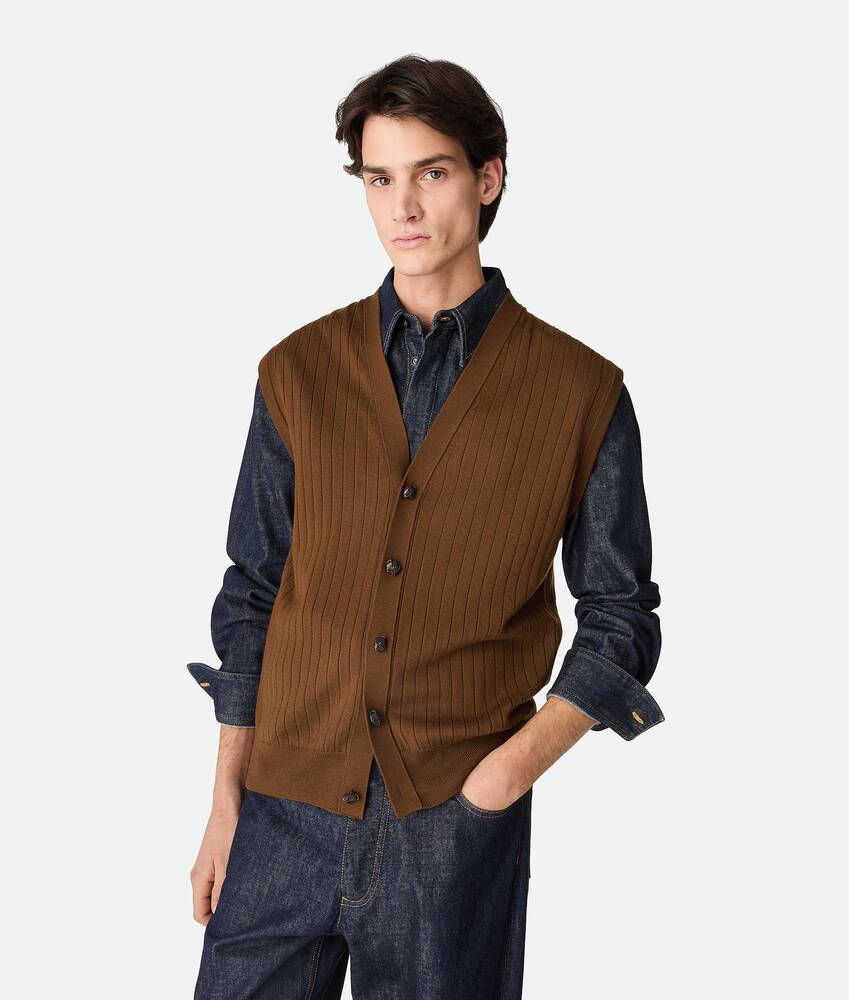 Ein größeres Bild des Produktes anzeigen 1 - Ärmelloser Cardigan aus gerippter Wolle