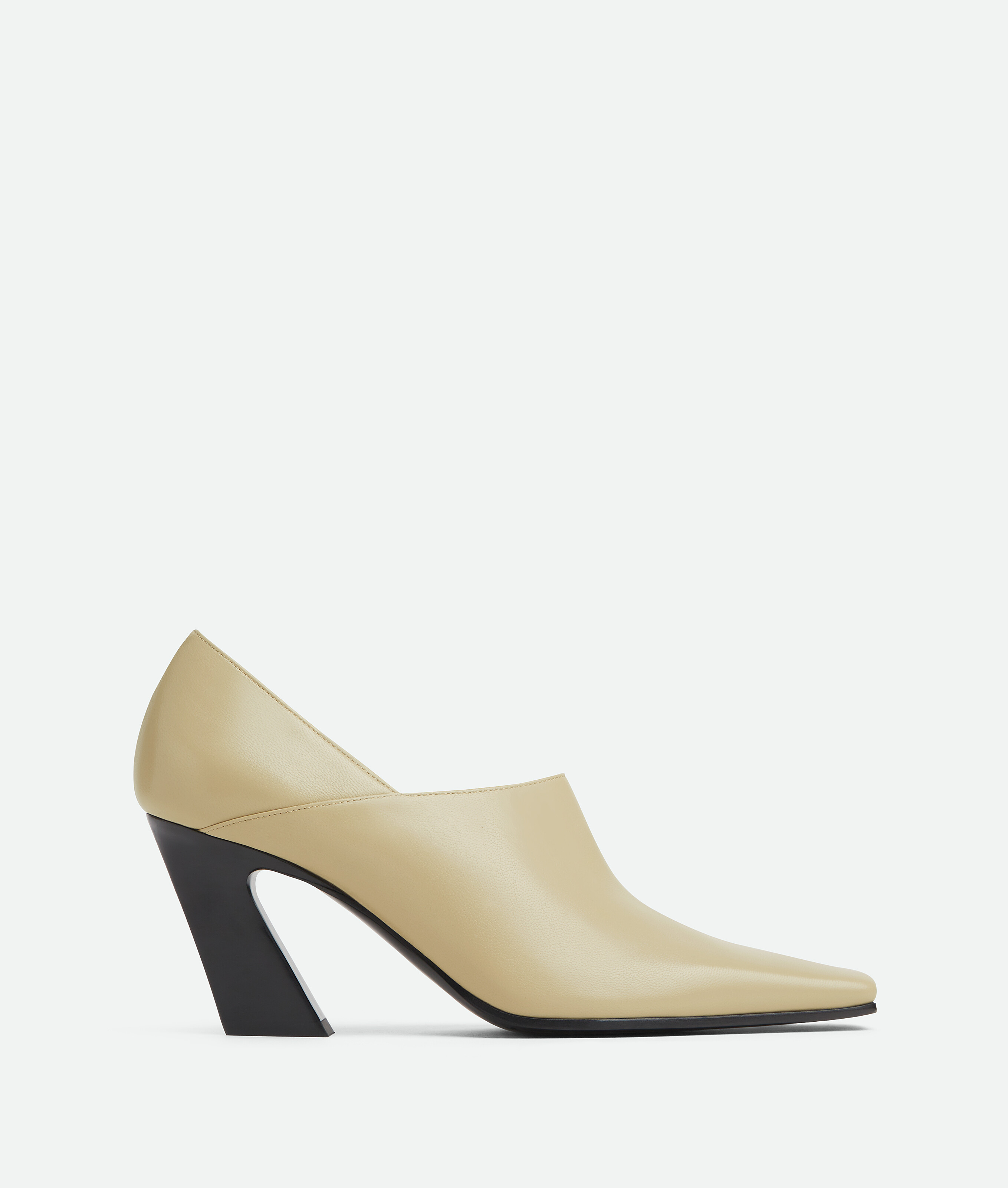 Shop Bottega Veneta Lewis Pumps In Light Butterscotch