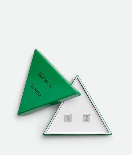 Letter V Clip