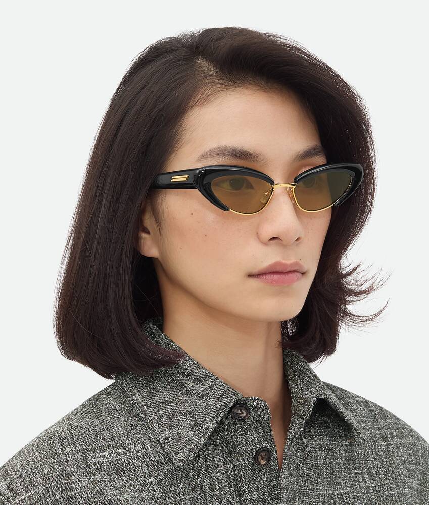 Display a large version of the product image 2 - Angle Cat Eye Sunglasses