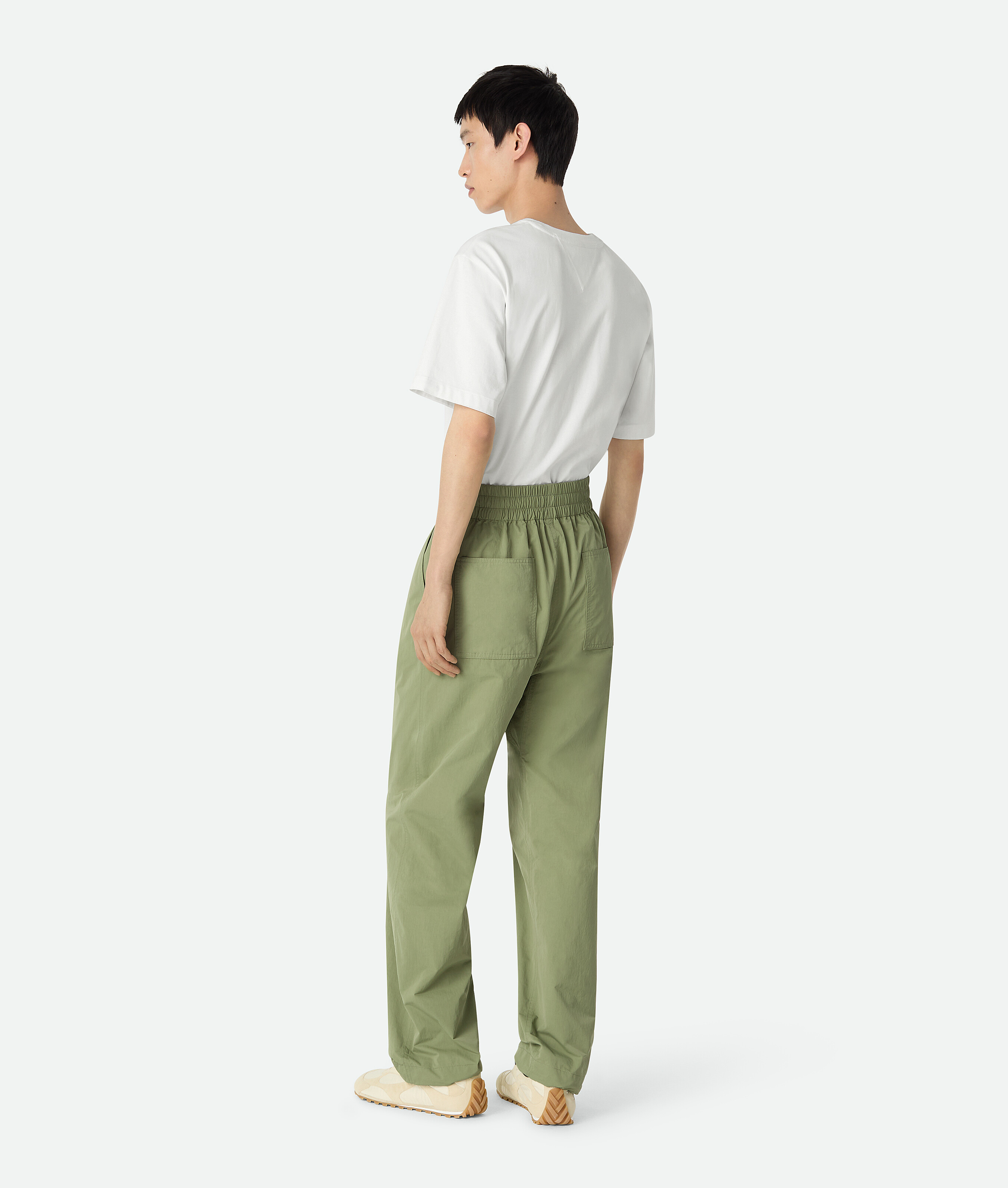 Bottega Veneta Pantalon En Tech Nylon In Green