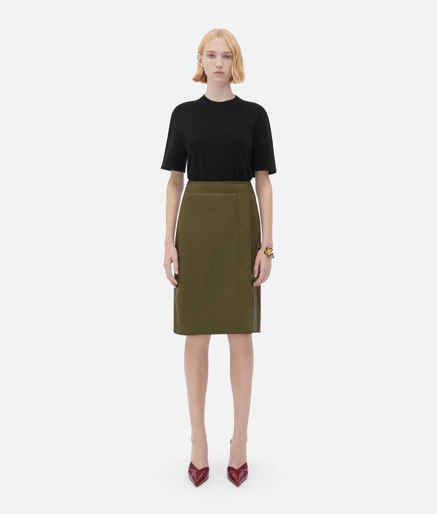 リアーナレザー スカート| Bottega Veneta® 日本