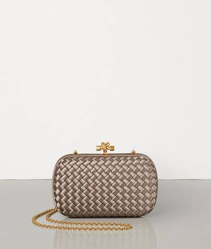 CHAIN KNOT f&uuml;r Damen in Limestone Bottega Veneta Deutschland DE - Image 1