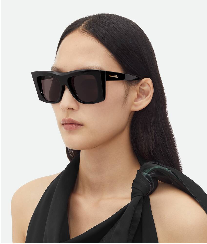 Display a large version of the product image 2 - Visor Recycled Acetate Square Sunglasses