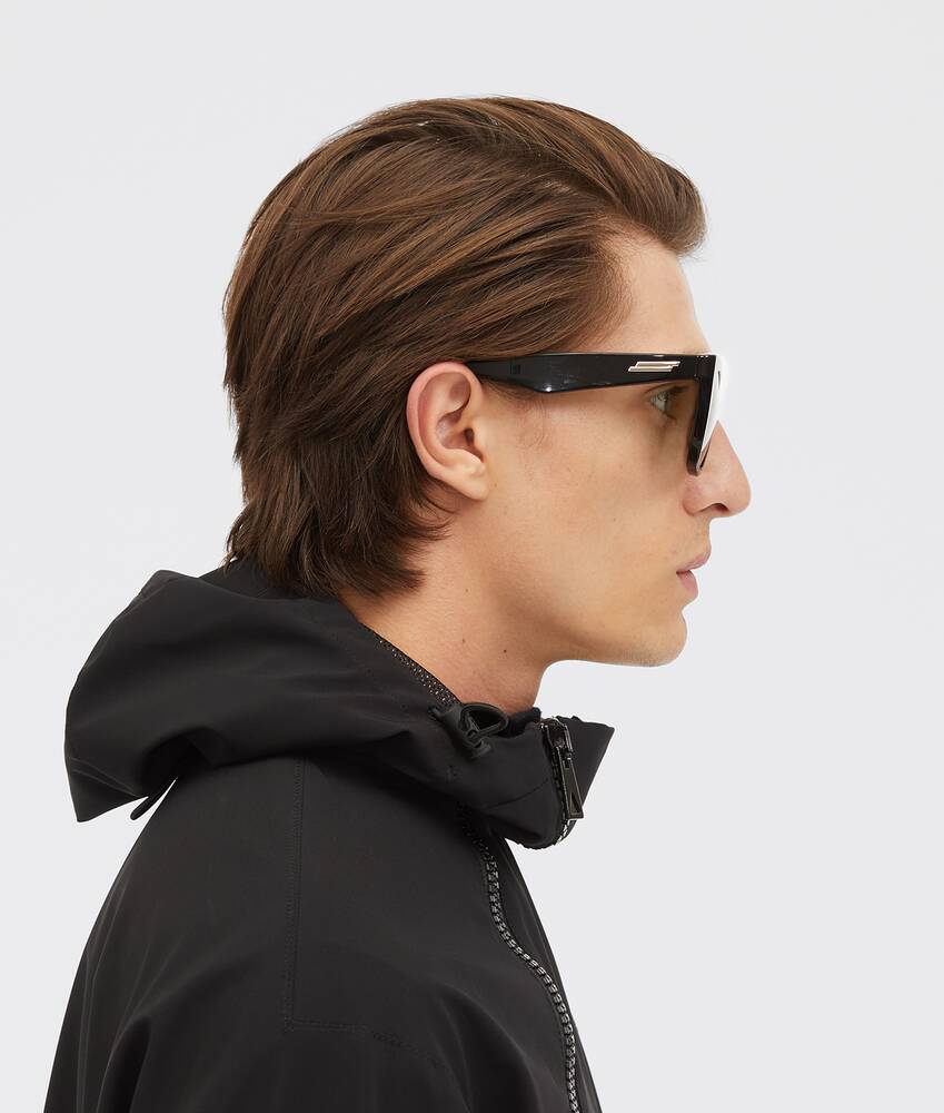 大きな商品イメージを表示する 6 - サングラス