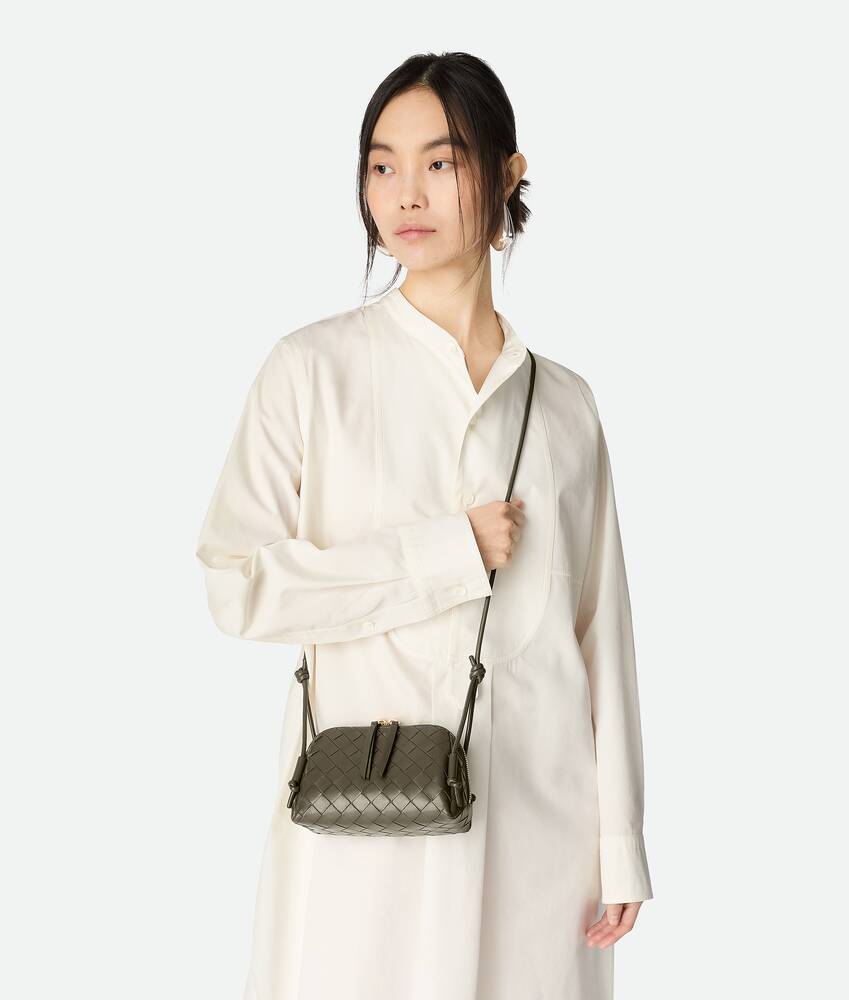 [BOTTEGA VENETA] コンサートポーチ SALE価格《Bottega Veneta》イントレチャート コンサートポーチ