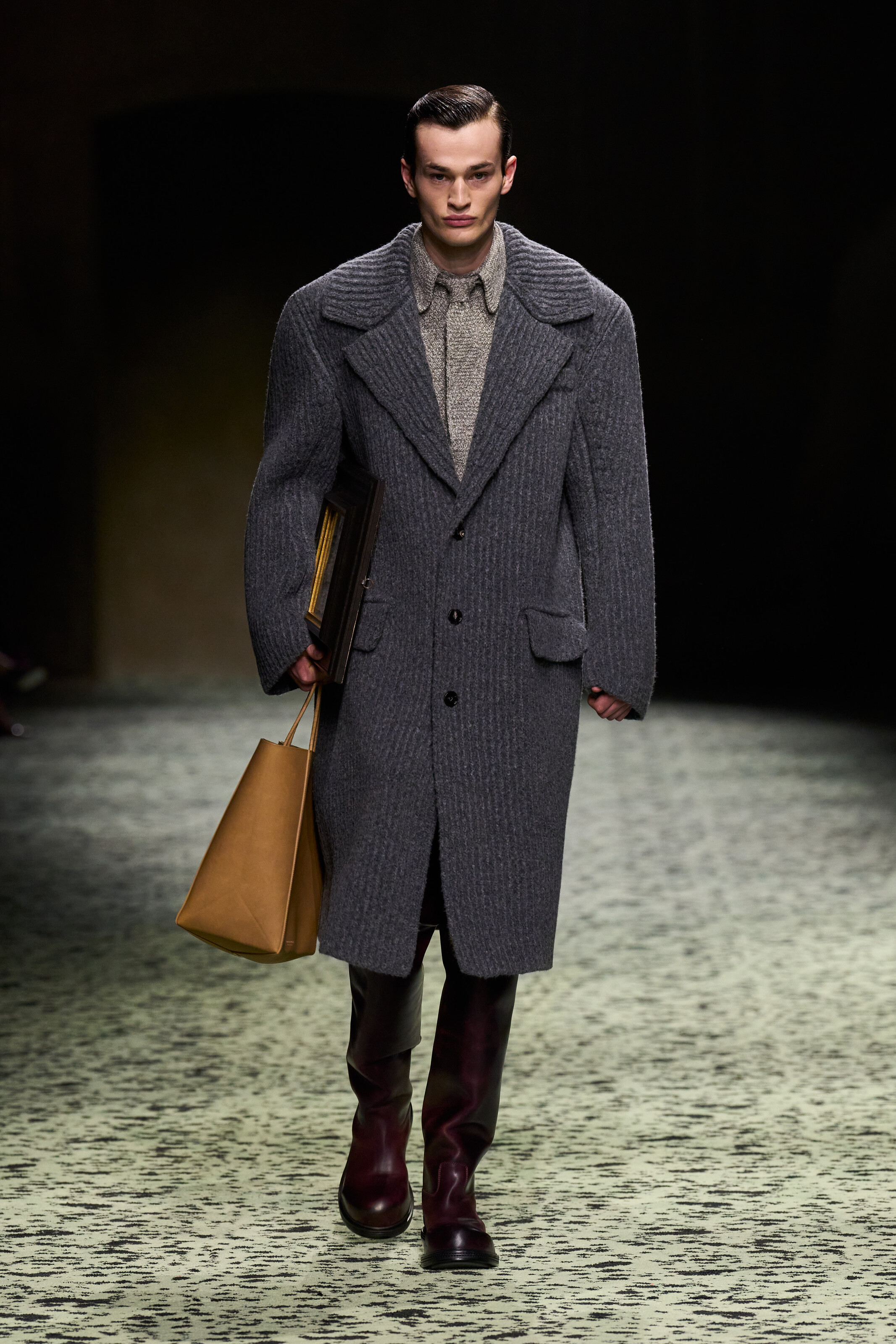 BOTTEGA VENETA WINTER 2023-冬季时装秀-BV 2023时装秀造型 | Bottega Veneta葆蝶家中国官方网站 | Bottega Veneta