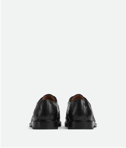 Tie Lace-Up Shoe