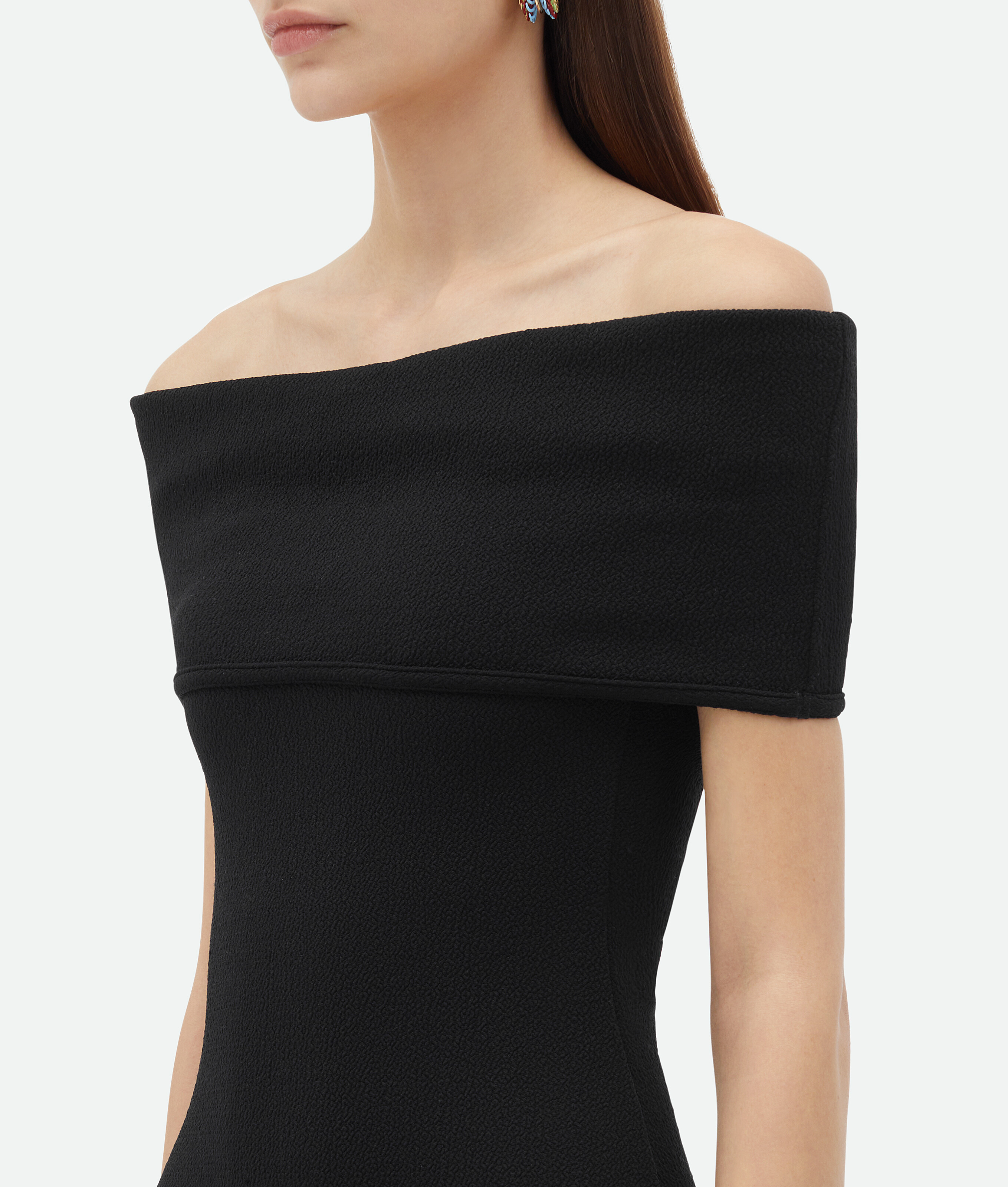 Shop Bottega Veneta Schulterfreies Kleid Aus Texturiertem Nylon In Black