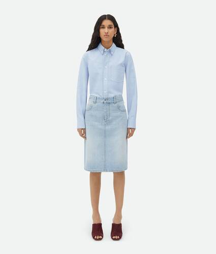 Jupe midi en denim légèrement décoloré