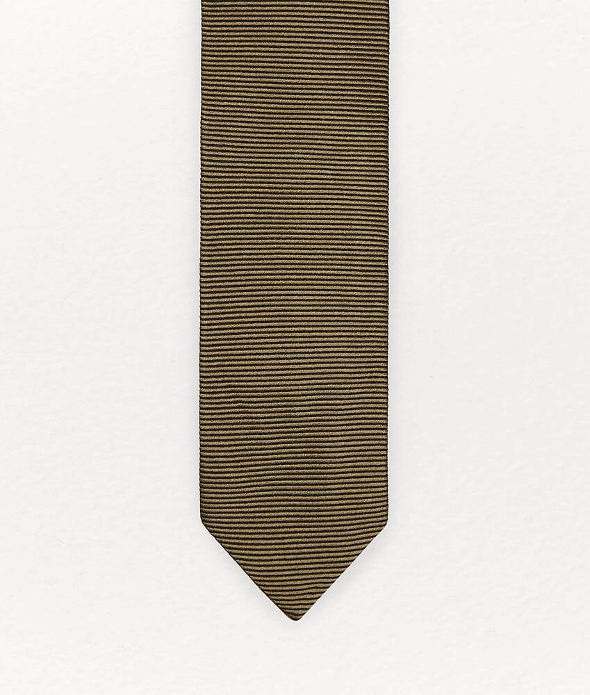 Afficher une grande image du produit 1 - Cravate
