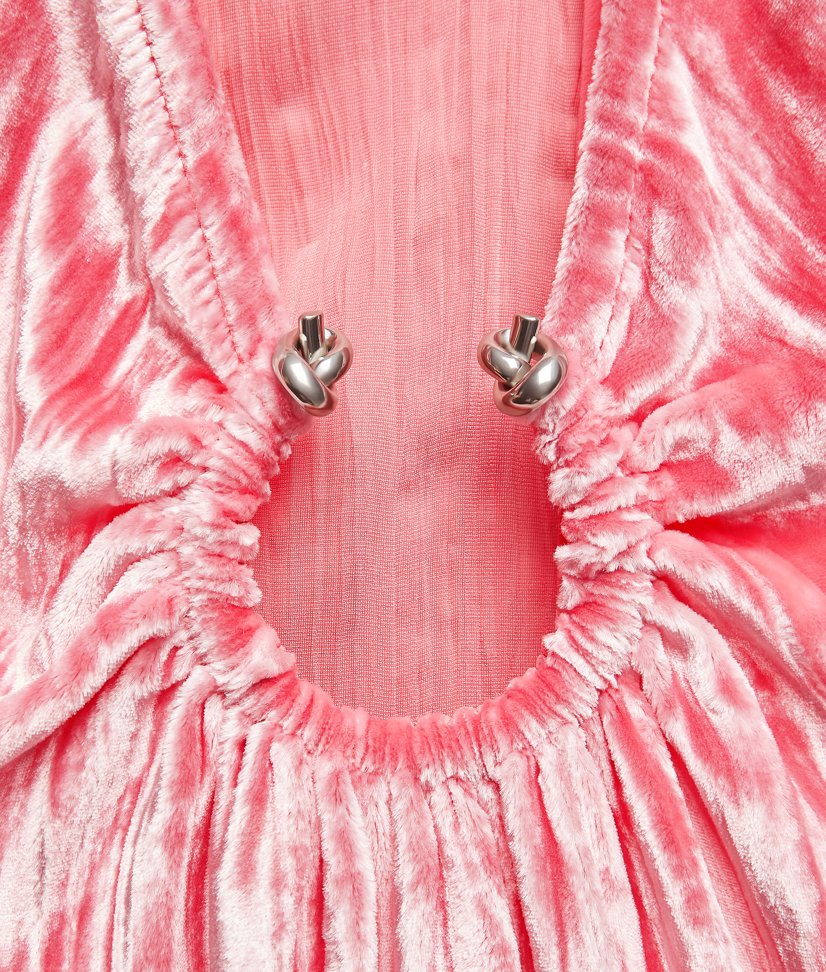 Shop Bottega Veneta Texturiertes Midikleid Mit Knot Ring In Pink