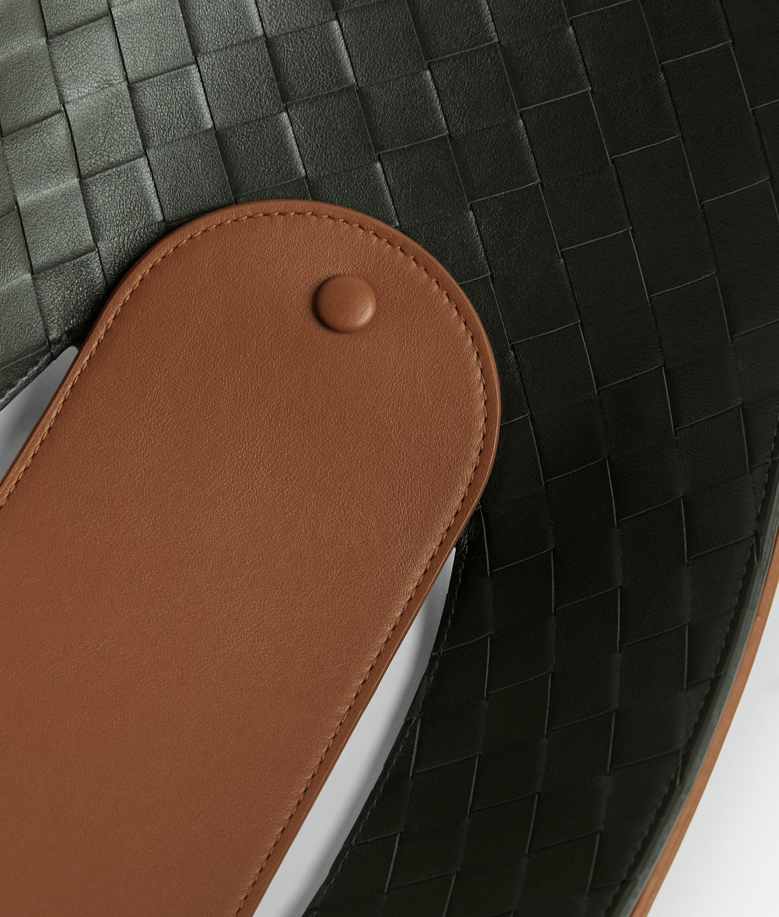 Bottega Veneta Interlocking Gondola Tray In Amber/dark Green