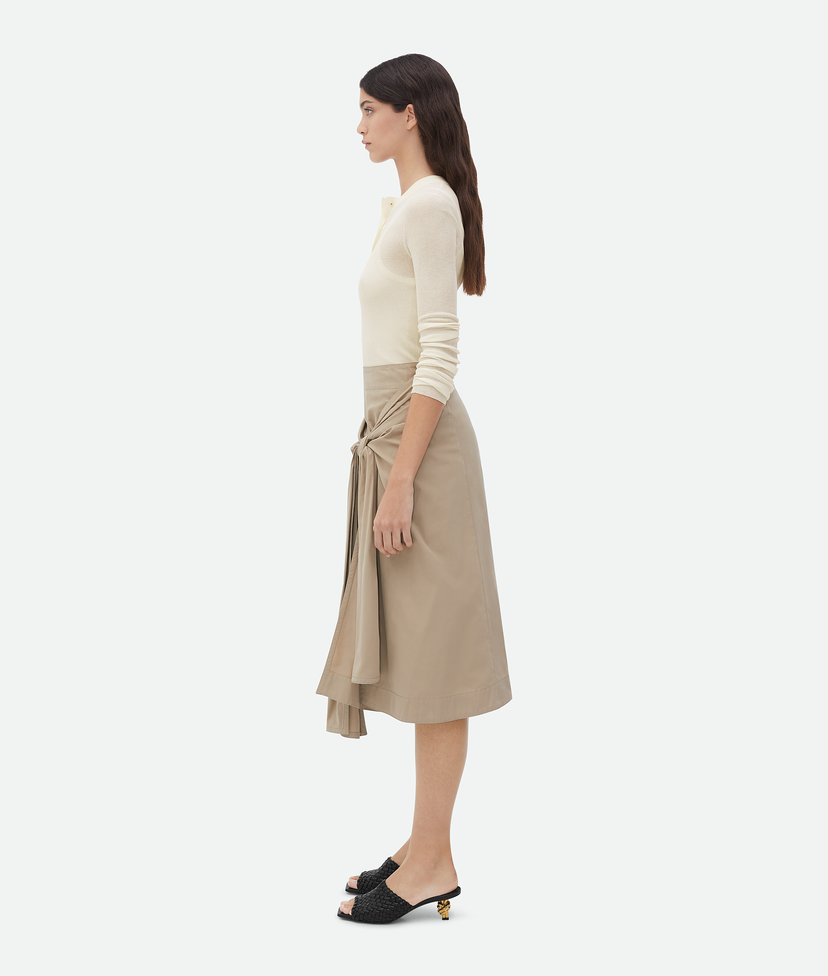 Bottega Veneta Knot Logo Muller Shoes In Black
