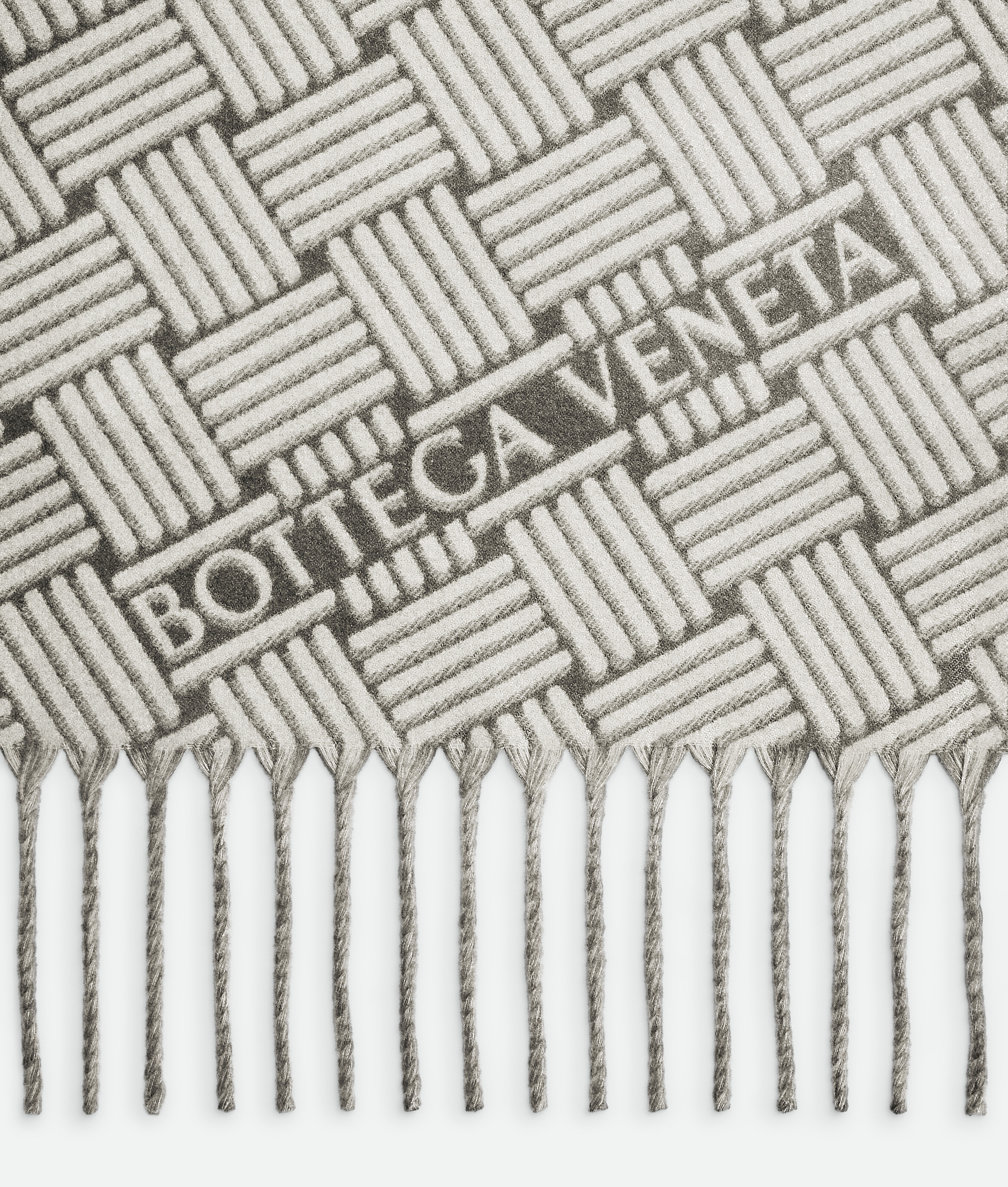 Cashmere Blanket With Intreccio Motif in Grey Bottega Veneta Saudi Arabia EN - Image 4