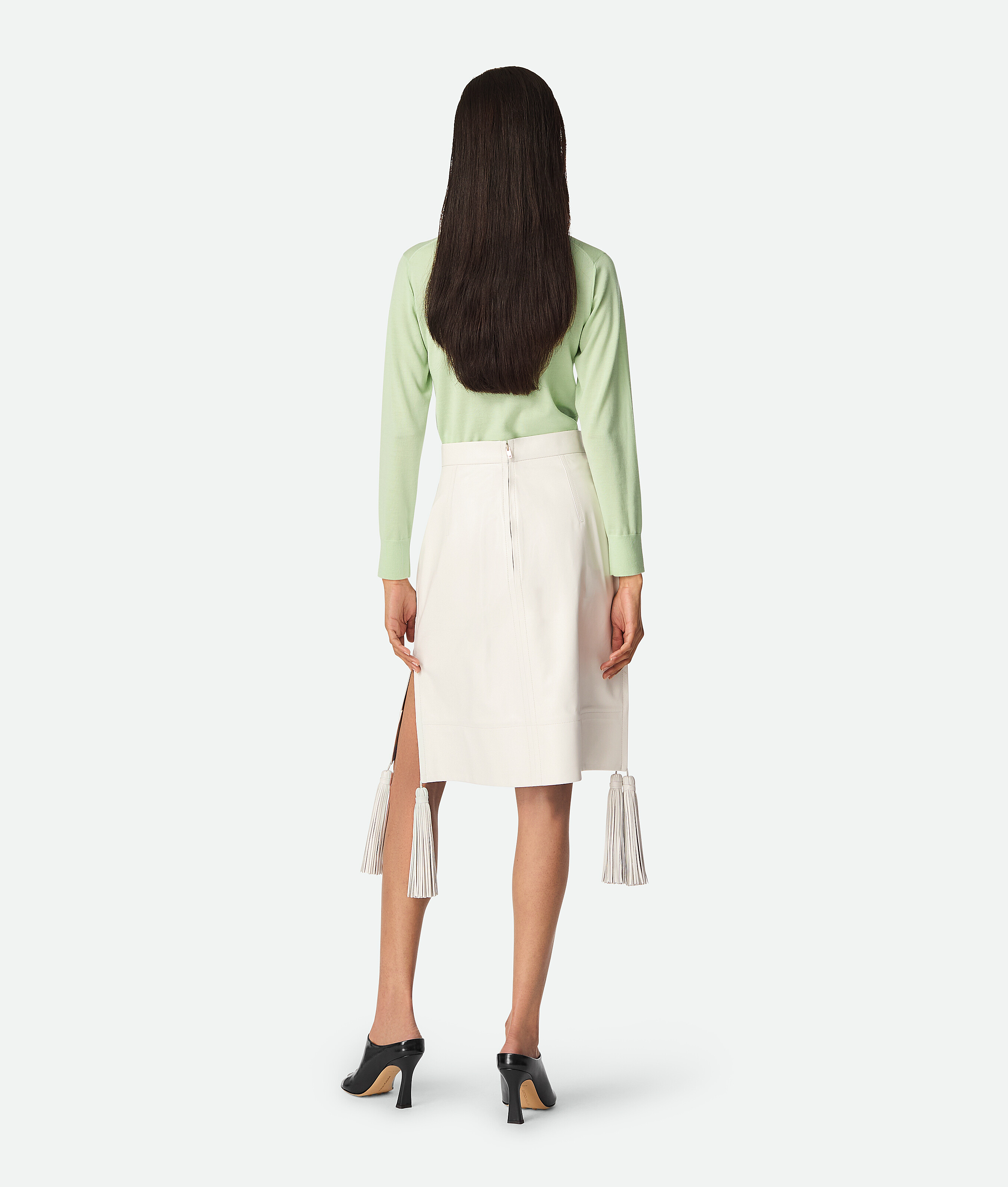 Bottega Veneta Jupe En Cuir Brillant In Chalk