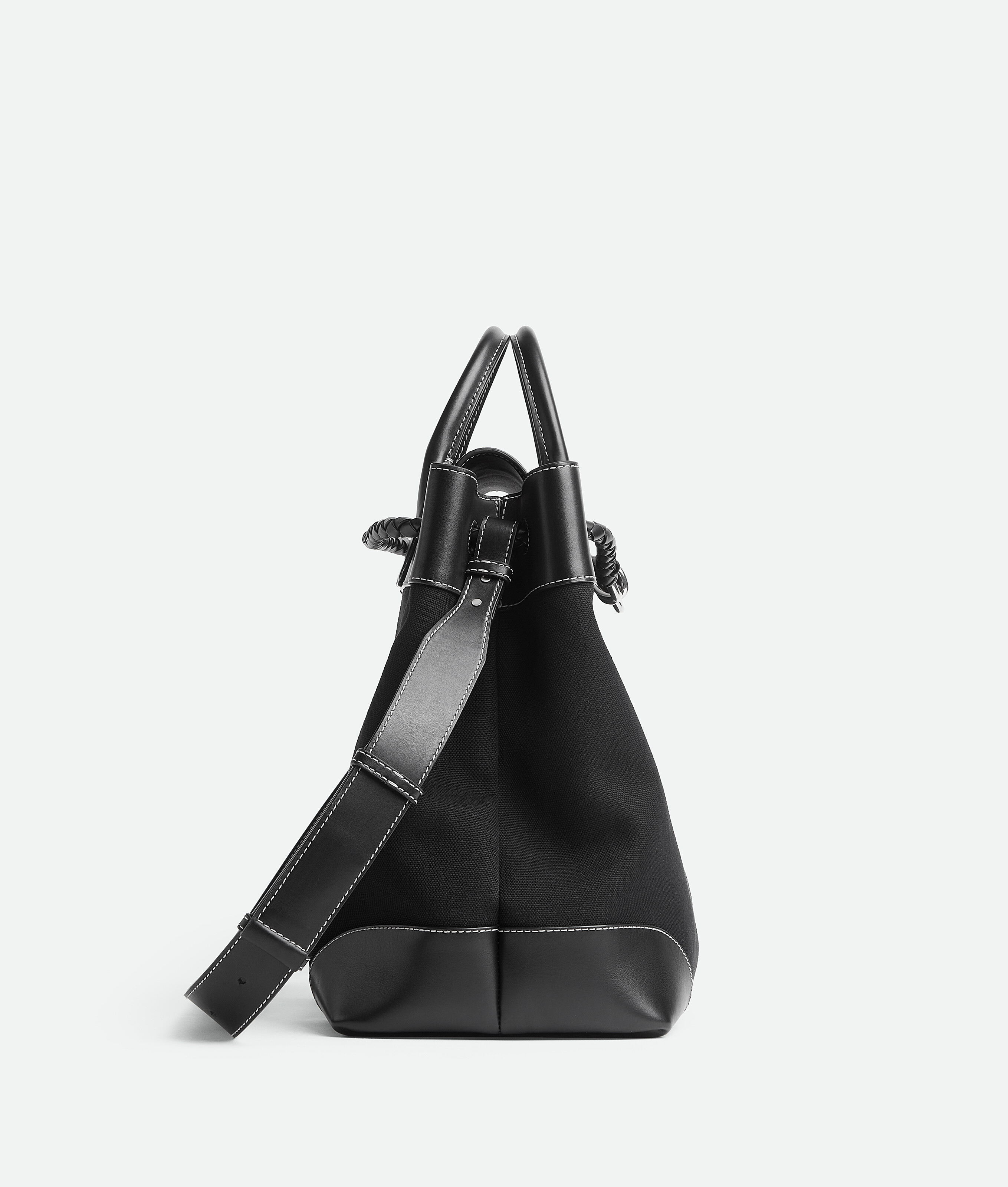 Bottega Veneta Andiamo Voyager In Black