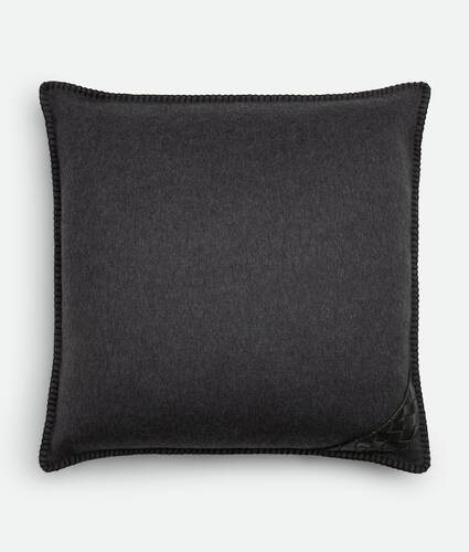 Afficher une grande image du produit 1 - Coussin Intrecciato avec empiècement