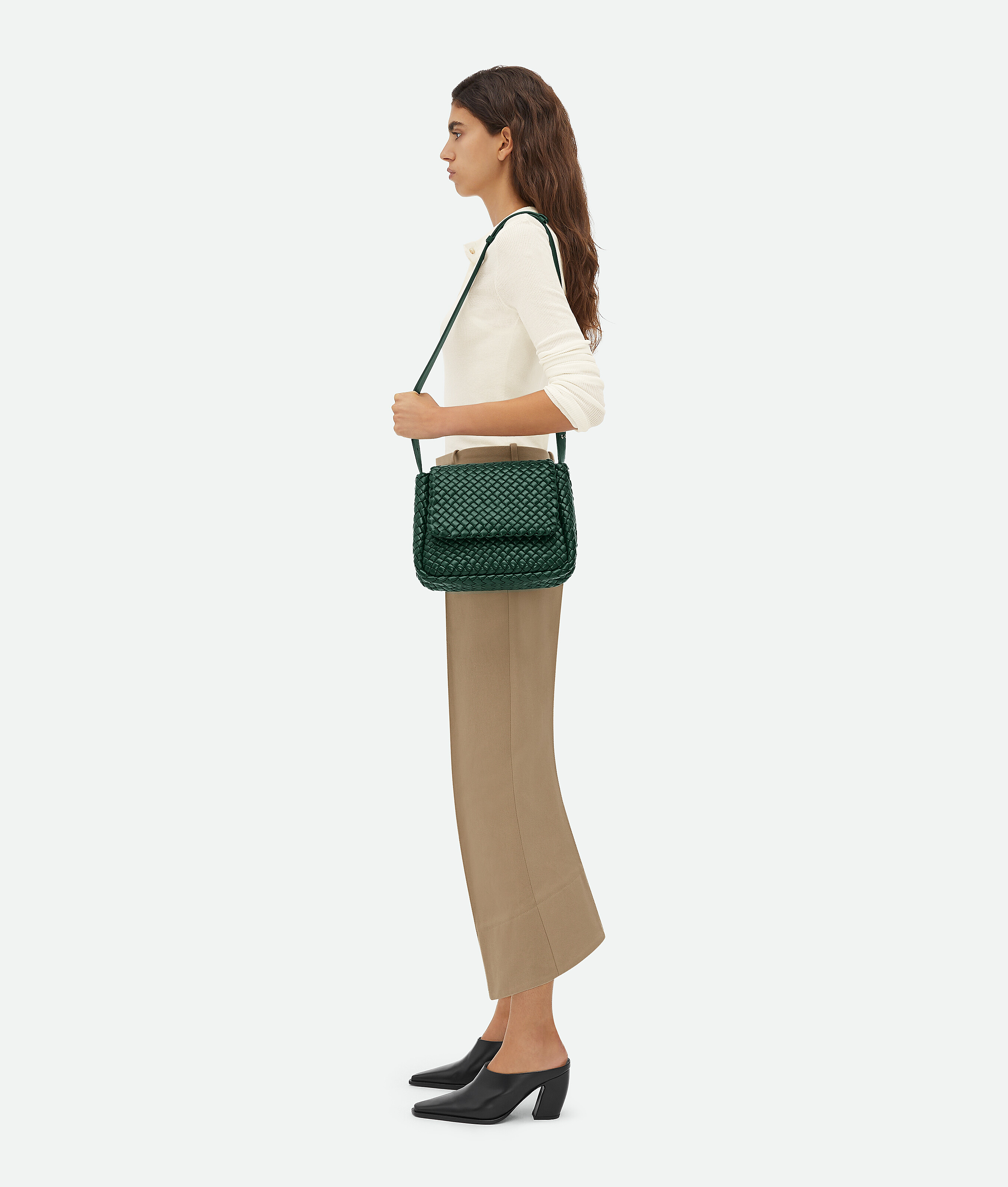 Bottega Veneta Cobble Padded Intrecciato Leather Shoulder Bag In Green