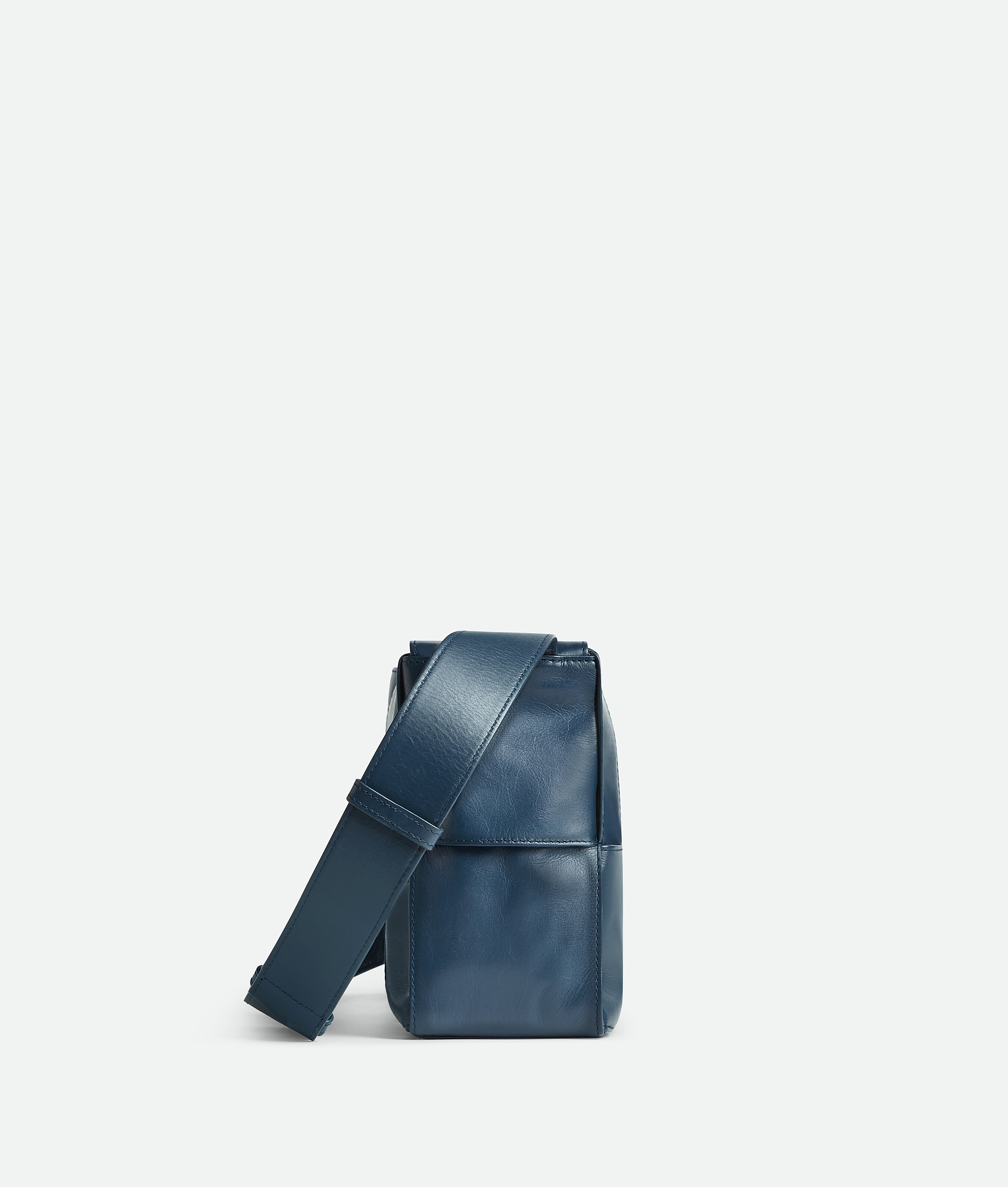 Shop Bottega Veneta Medium Arco Camera Bag In Deep Blue