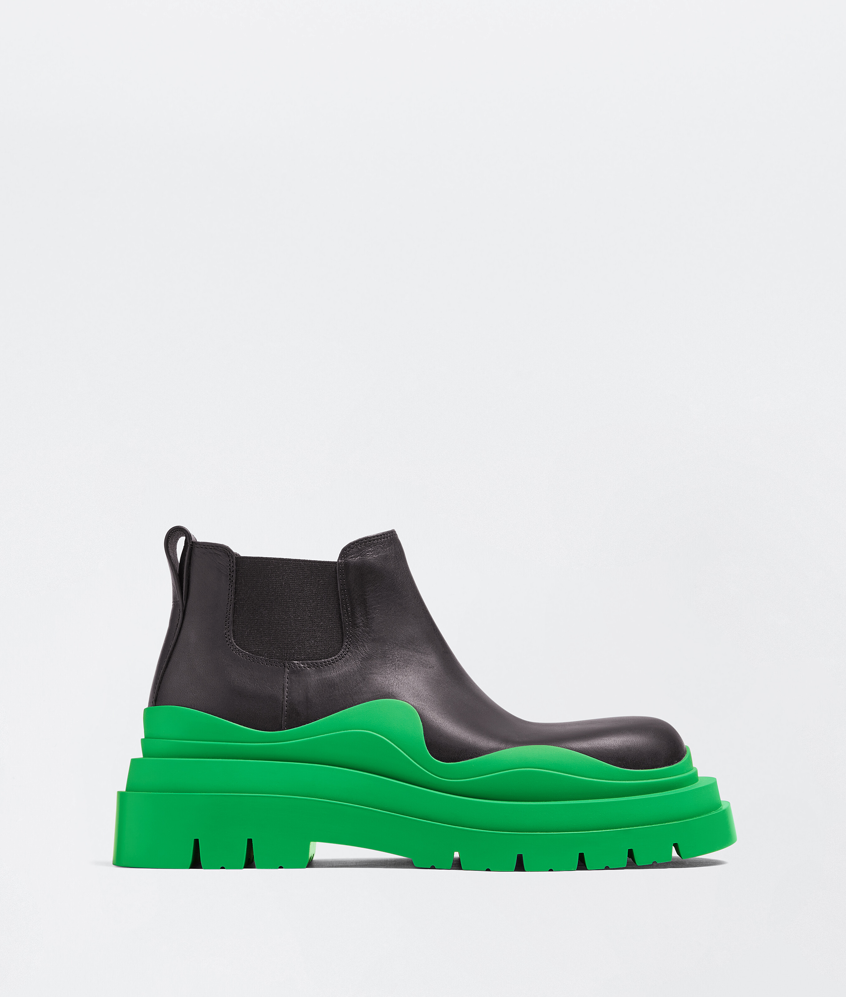 Bottega Veneta Color-blocking Design Chelsea Short Boots In Green