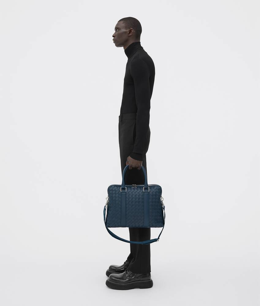 Display a large version of the product image 4 - ES - Slim Intrecciato Briefcase