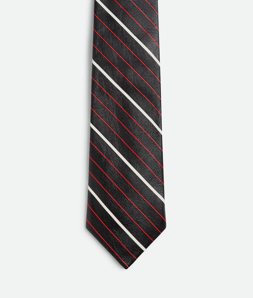 Ein größeres Bild des Produktes anzeigen 1 - Krawatte mit diagonalem Streifenprint aus Leder