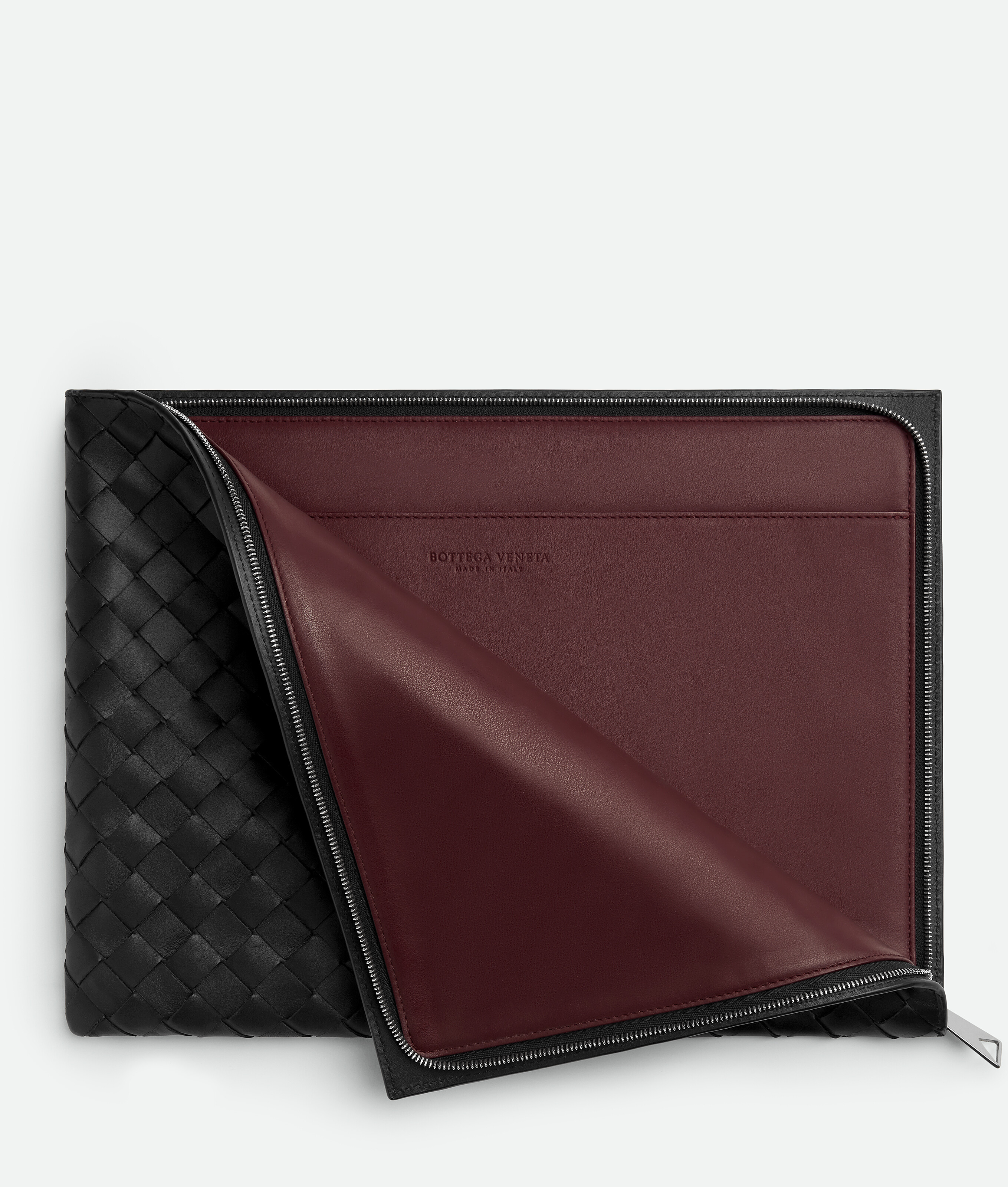 Bottega Veneta Intrecciato Pouch Mit Reissverschluss In Black/madder Brown