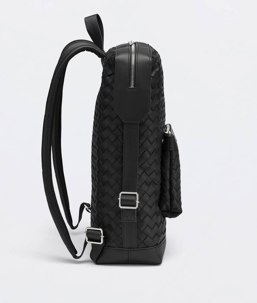 Bottega Veneta Intrecciato Leather Backpack in Black for Men Mens Bags Backpacks 