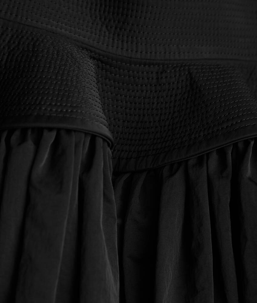 BOTTEGA VENETA 極美品 2023 テクニカルナイロンスカート 36素材ナイロン100％