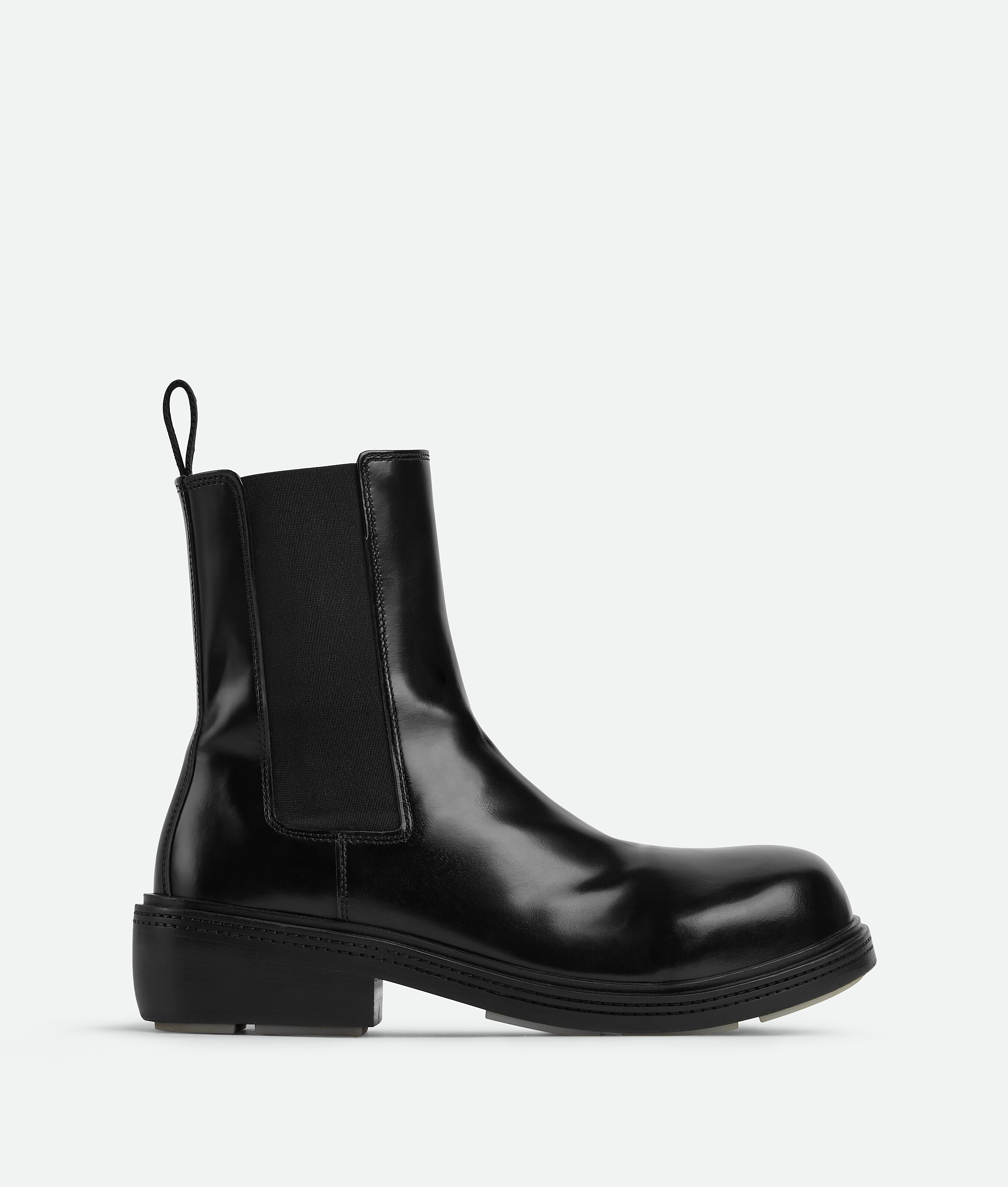 Shop Bottega Veneta Fireman Chelsea-stiefelette In Black