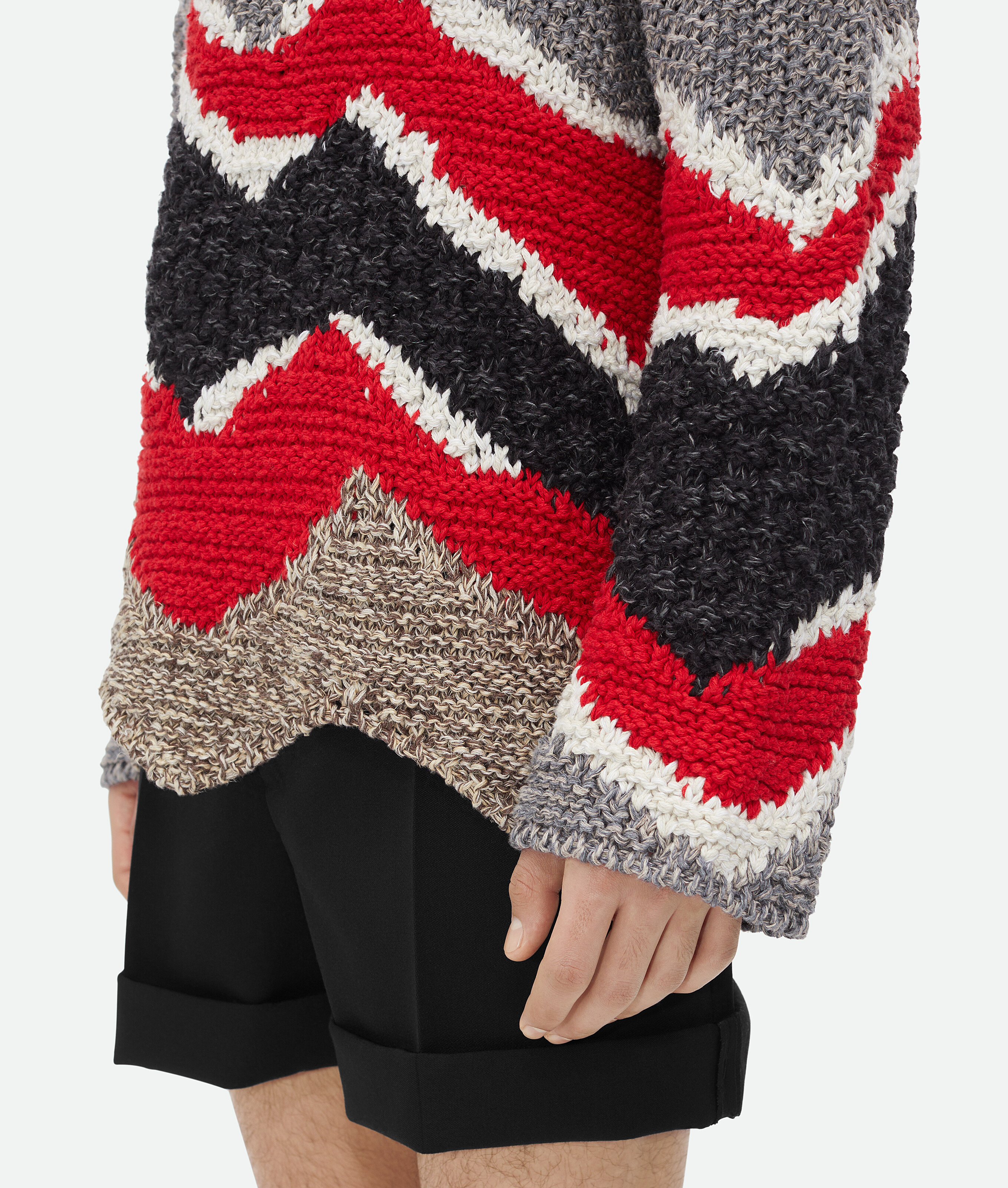 Shop Bottega Veneta Baumwollpullover Mit Zickzack-muster In Multicolor