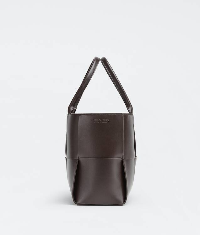 Bottega Veneta® Medium Arco Tote Bag in Fondant. Shop online now.