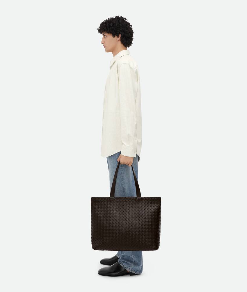 フォンデンテラージ イントレチャート ファスナー トートバッグ| Bottega Veneta® 日本