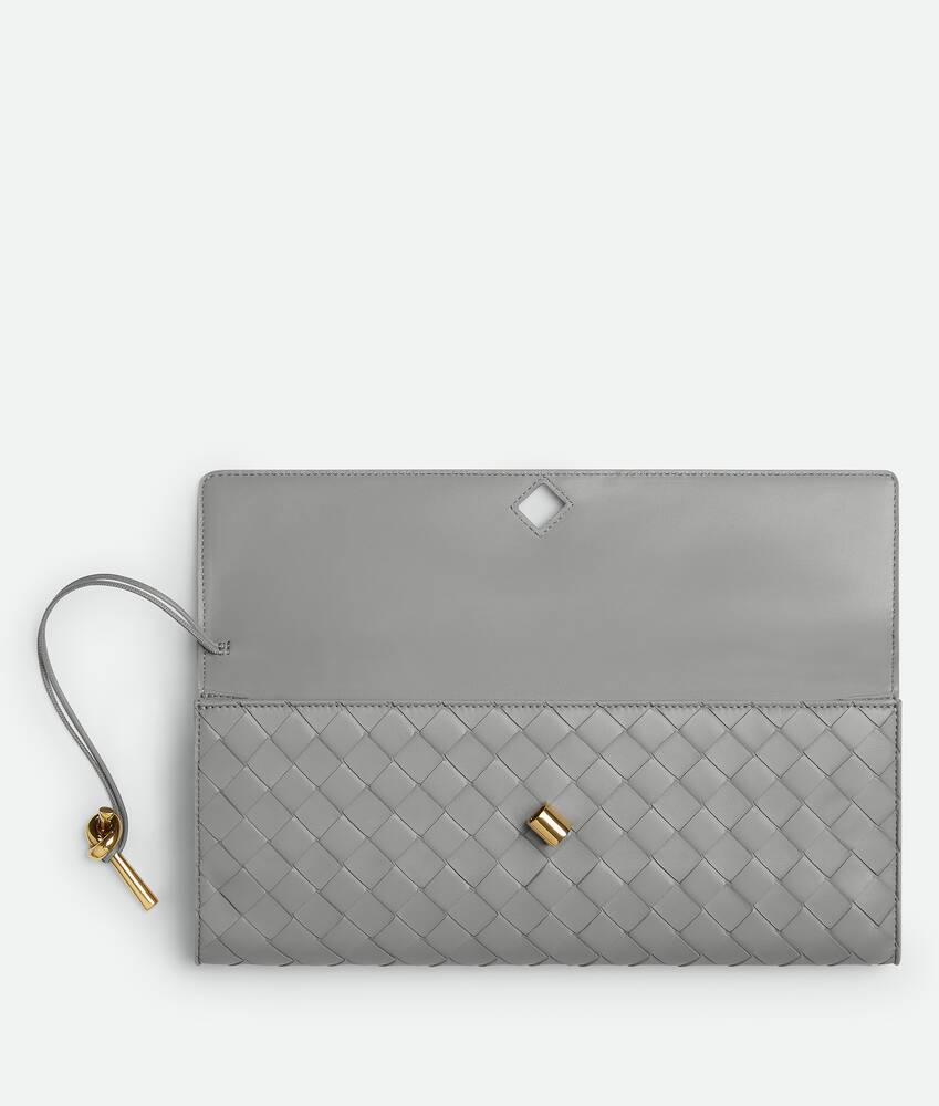 Display a large version of the product image 3 - Andiamo Clutch