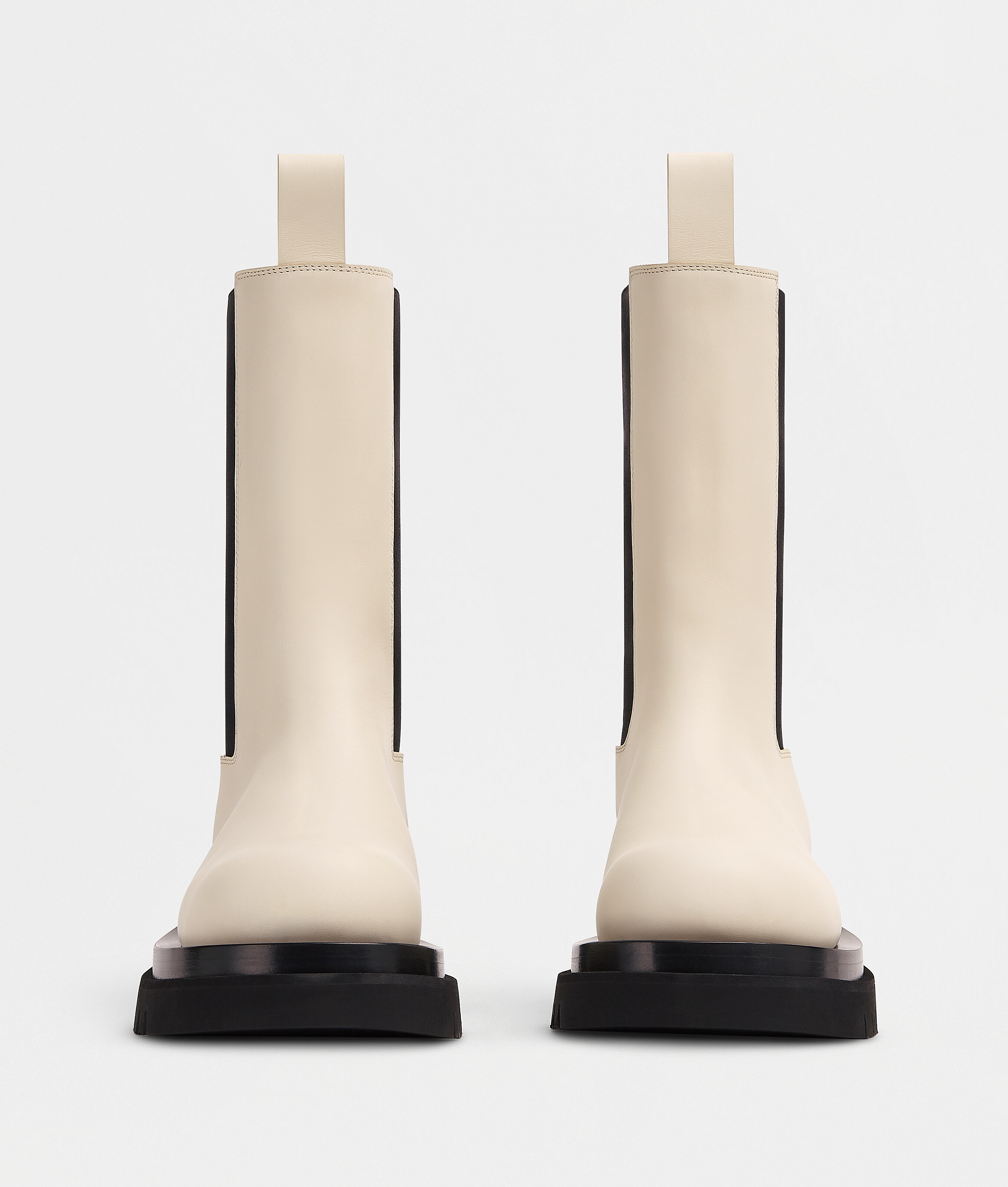 Shop Bottega Veneta Lug Chelsea Stiefel In Blanc