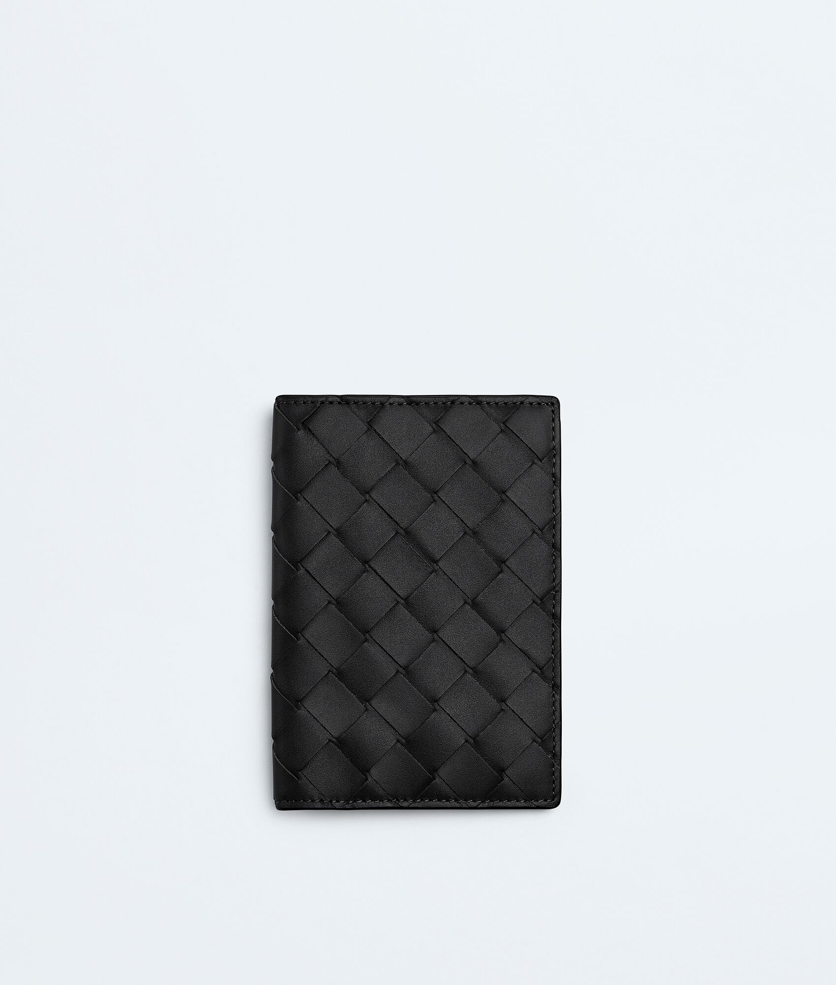 Intrecciato Passport Case in Black — 812996833