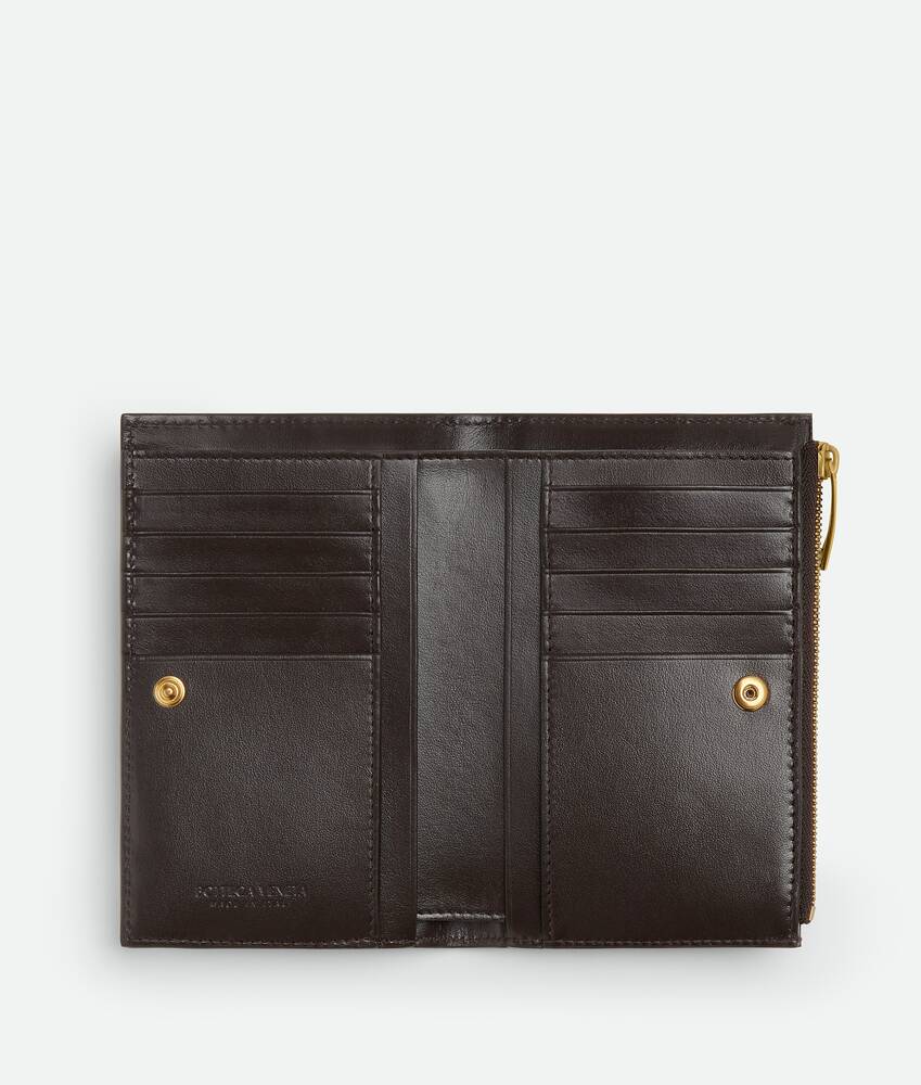 Display a large version of the product image 2 - Intrecciato Medium Bi-Fold Wallet