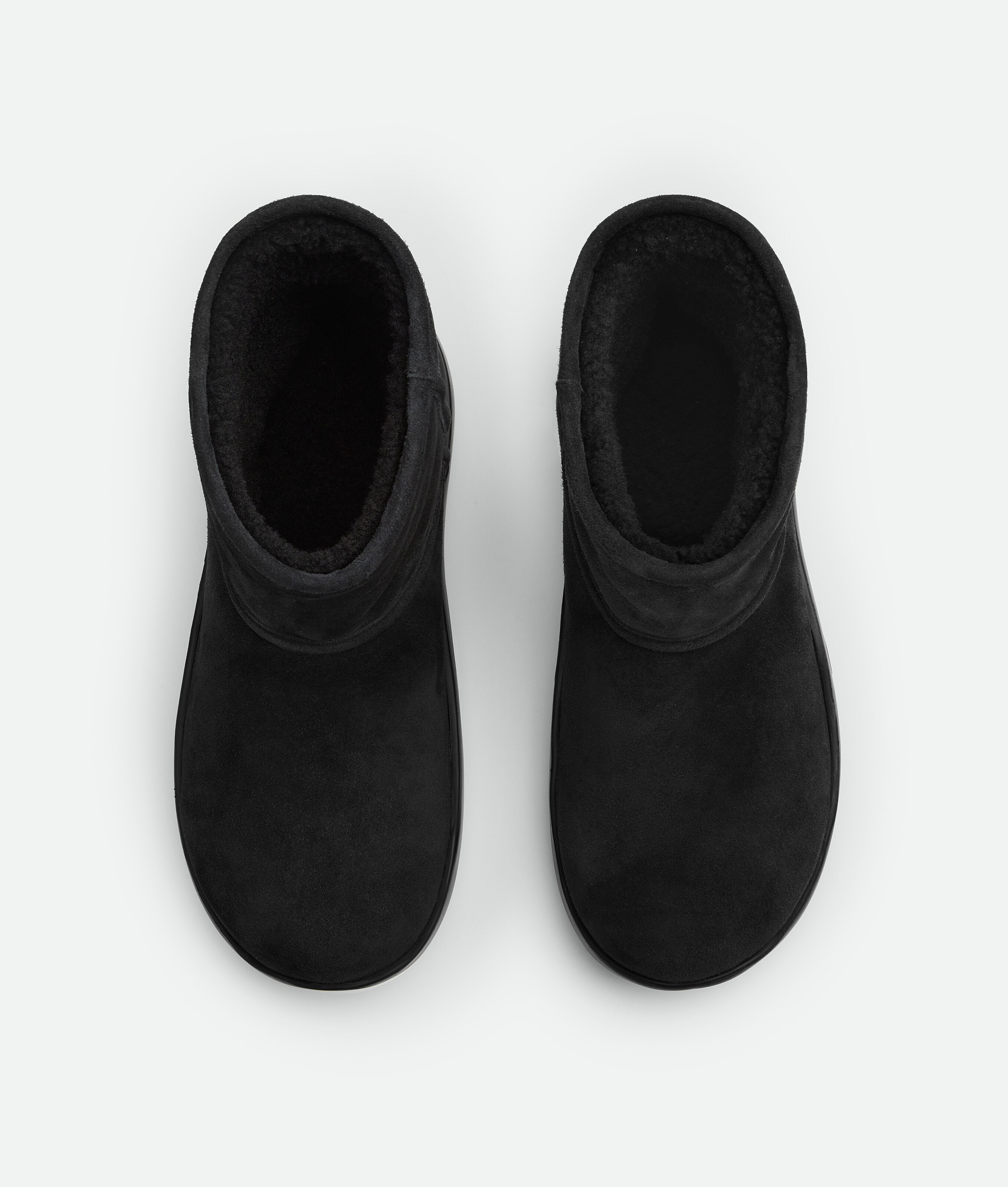 Shop Bottega Veneta Snap Stiefelette In Black