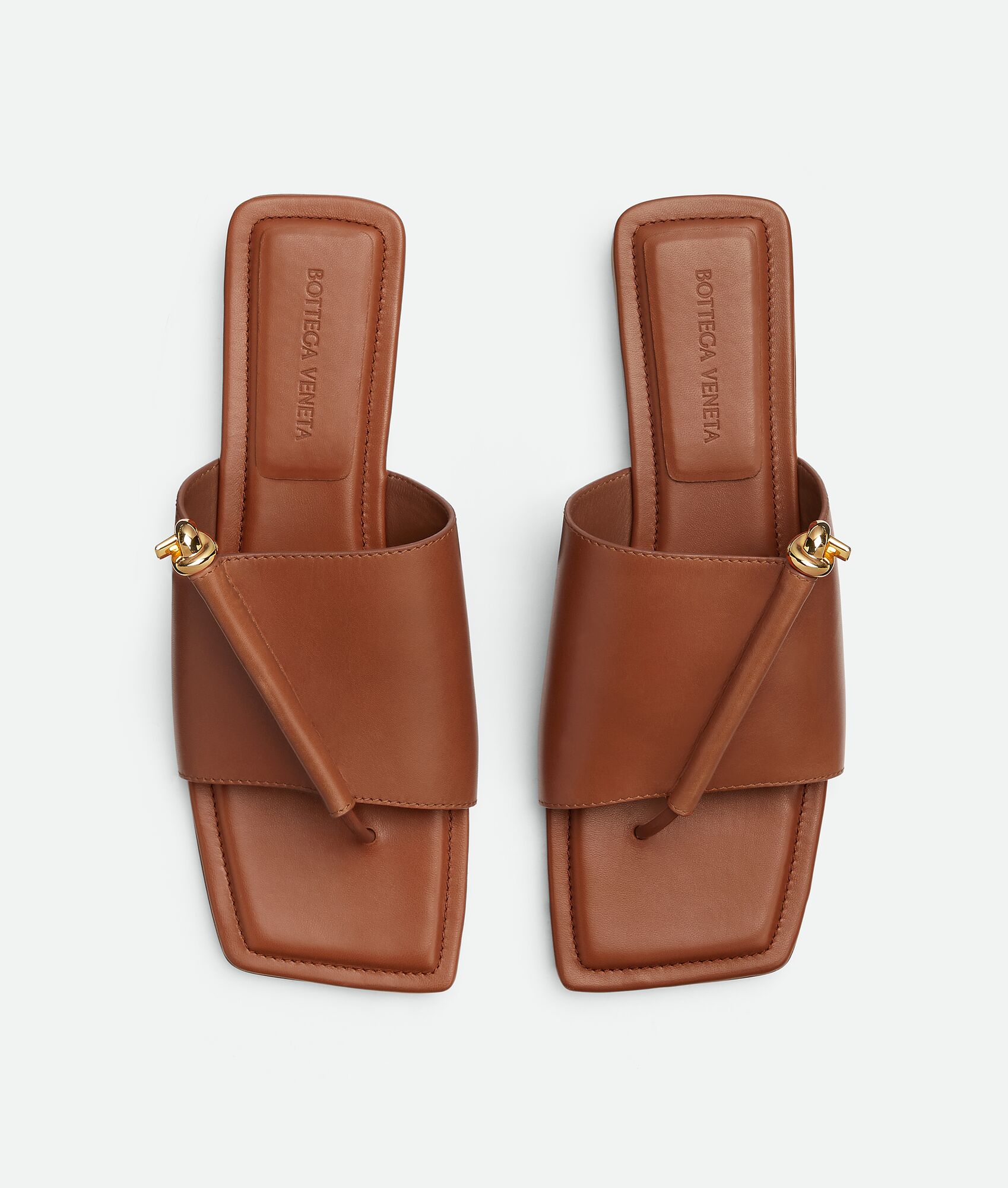 Sandali infradito: tutti i modelli più cool dell'estate 2025 83 Large 837829V5SV02742 E