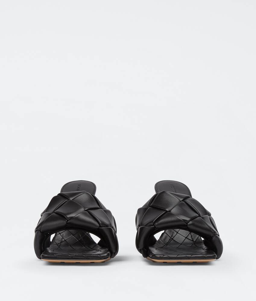 Lido Leather Sandals in Black - Bottega Veneta